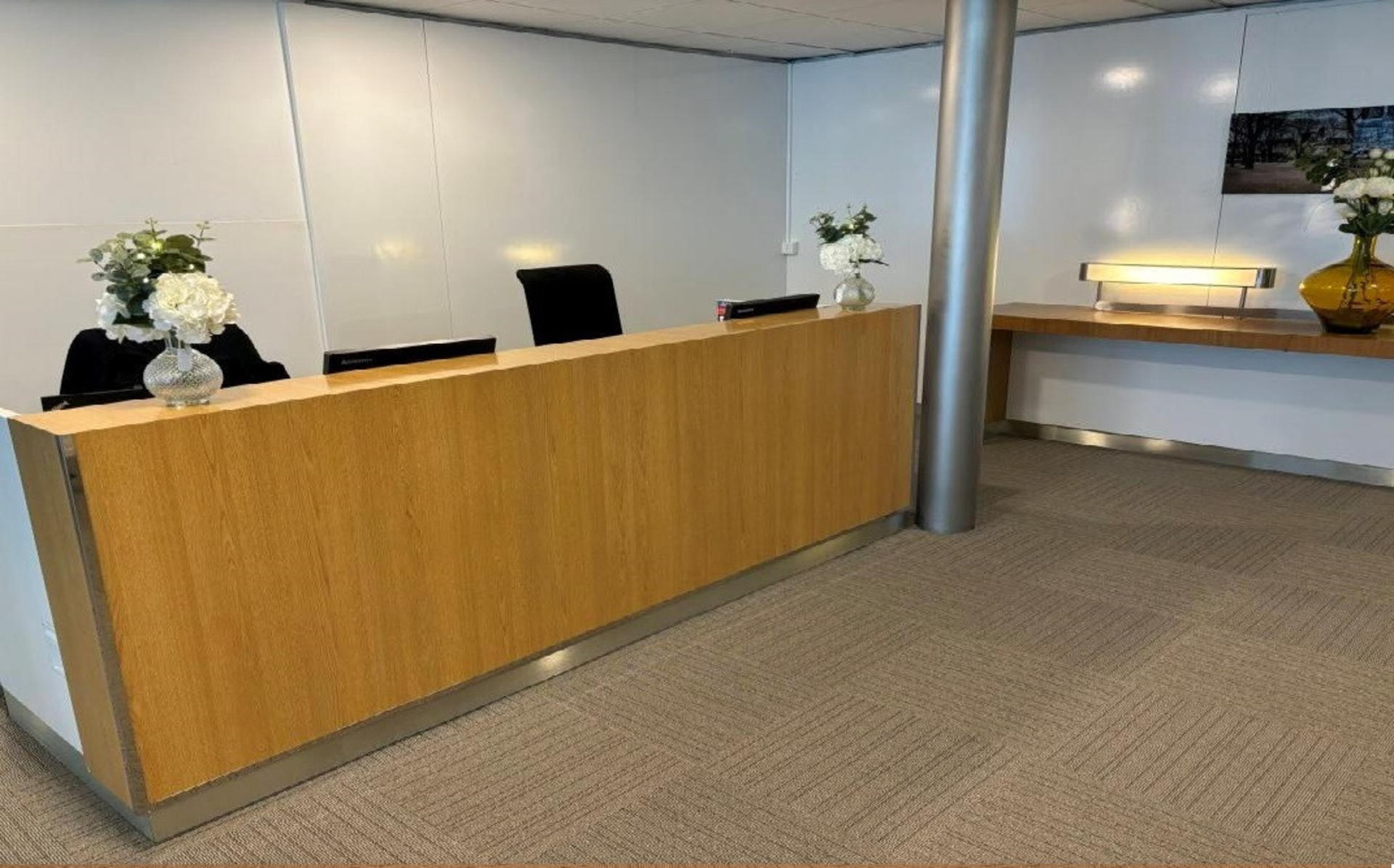Charles de Gaulle Airport Lounge Service by Salon Paris - Image 1