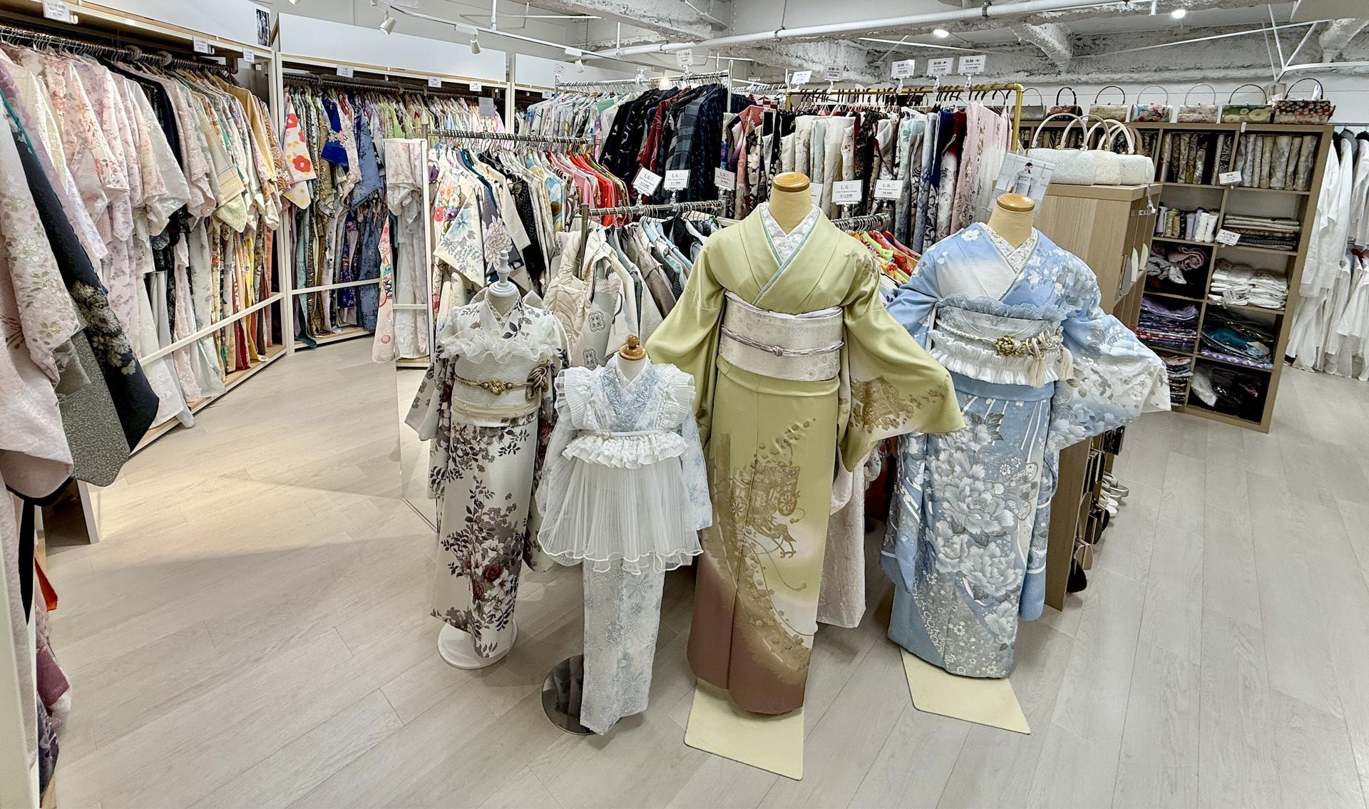 Asakusa Kimono Rental & Photography by KIMONO-U - Thumbnail 82