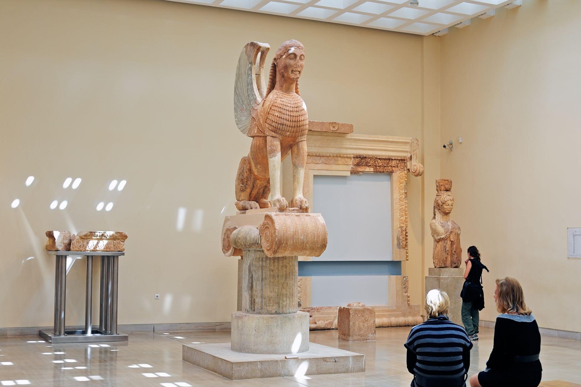 Delphi Archaeological Site, Museum, and Temple of Apollo Tour - Thumbnail 4