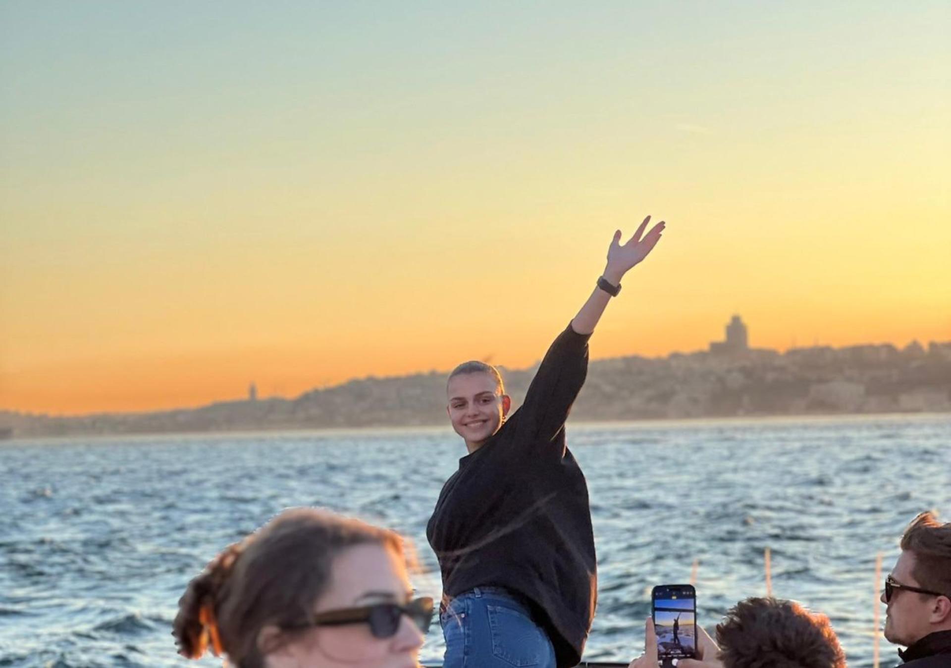 Istanbul Bosphorus Sunset Half-Day Cruise - Thumbnail 6