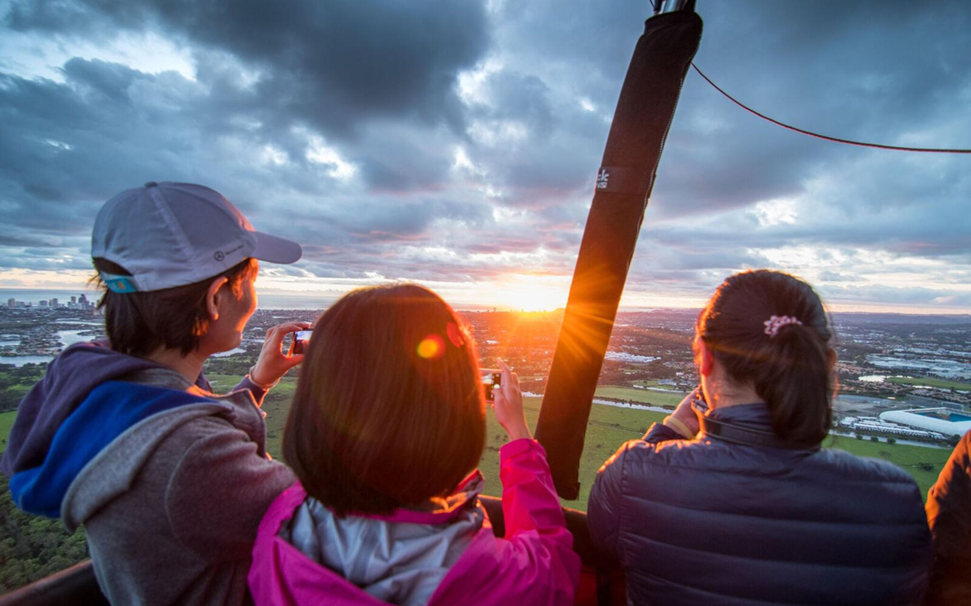 Hot Air Balloon Flight Experience with Breakfast in Gold Coast - Thumbnail 4