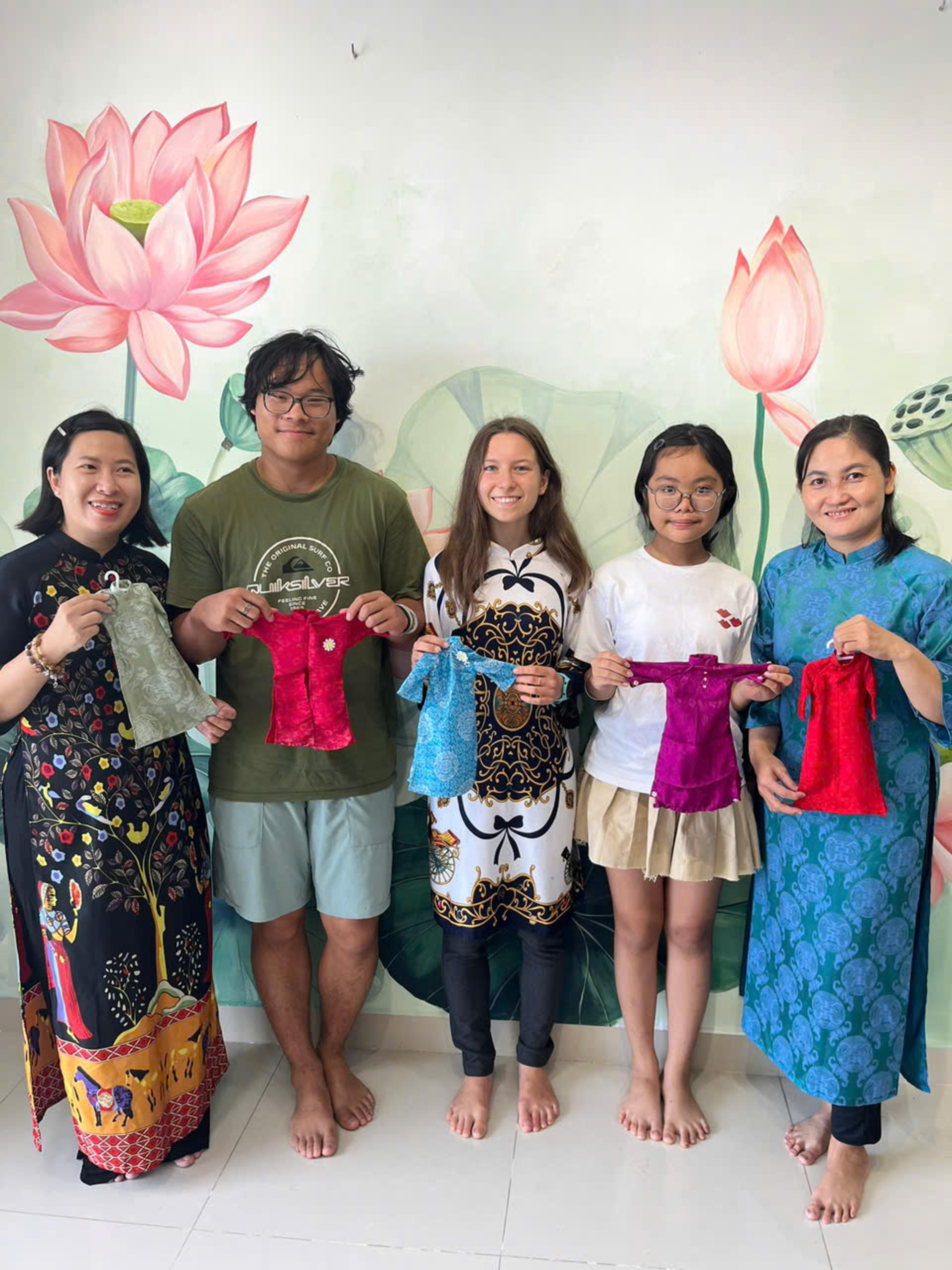 Mini Ao Dai Handcrafting Experience in Ho Chi Minh City - Thumbnail 10