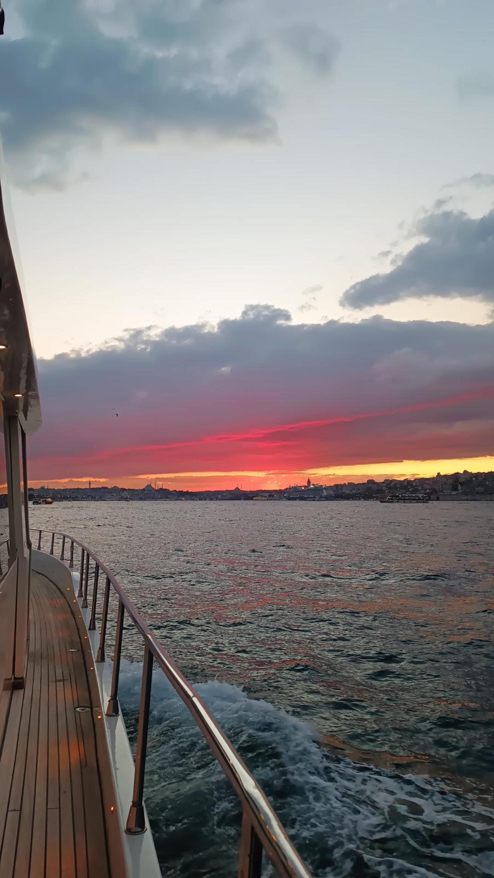 Istanbul Bosphorus Sunset Yachting: Sips, Sights & Stories - Thumbnail 37