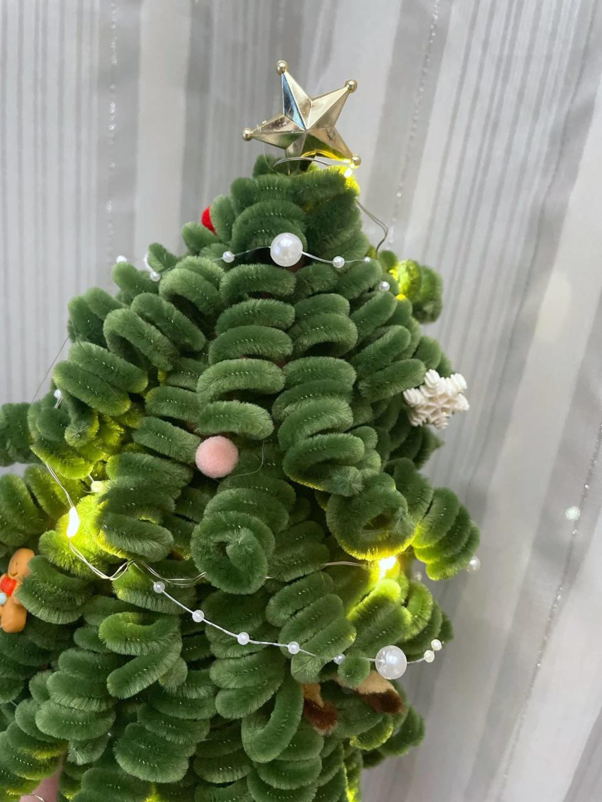 Christmas Tree and Wreath - Pipe Cleaner Workshop - Thumbnail 5