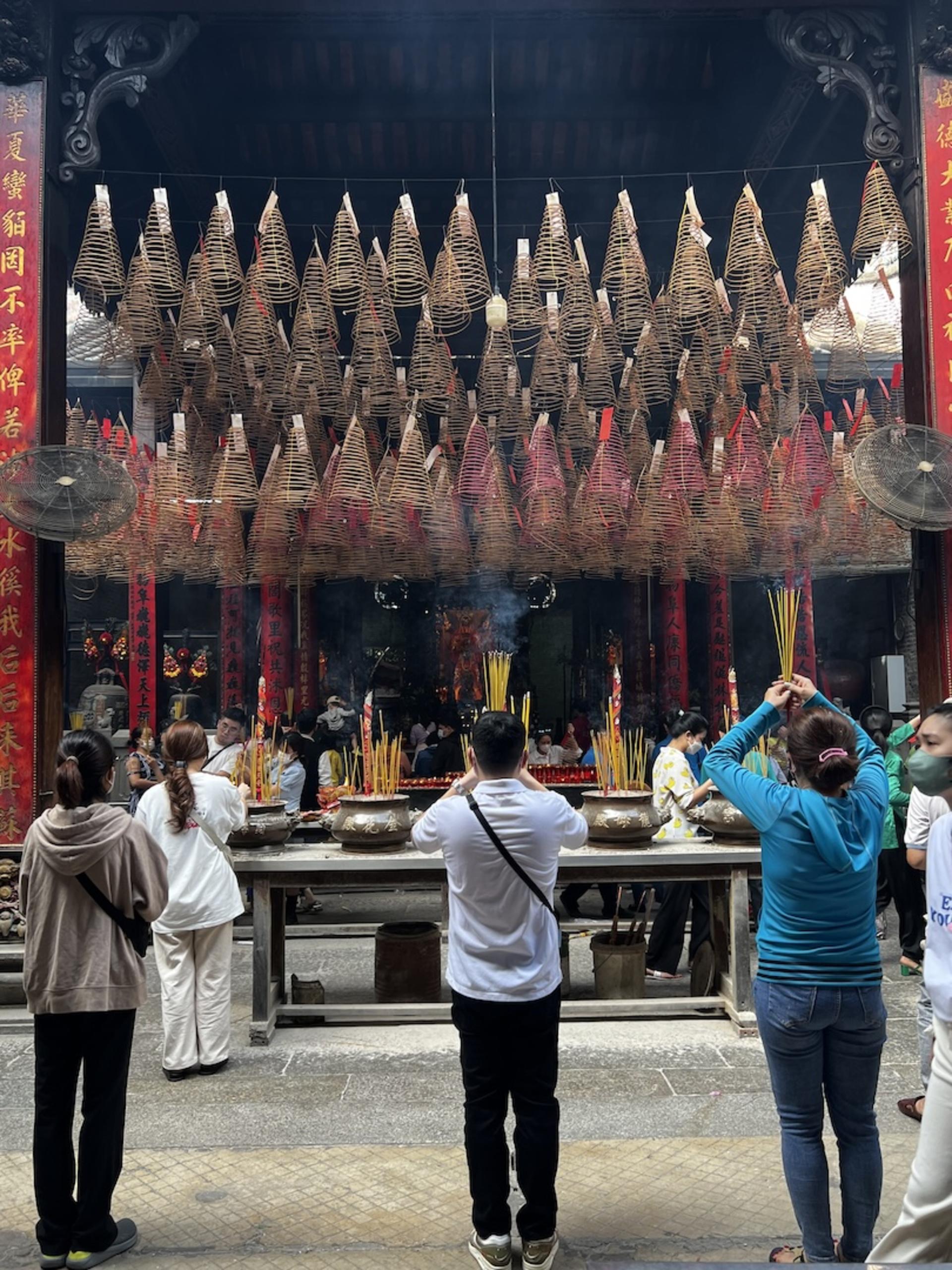 Ho Chi Minh 4-Hour Private Cyclo Tour: Chinatown, Temple & Local Pho - Thumbnail 10