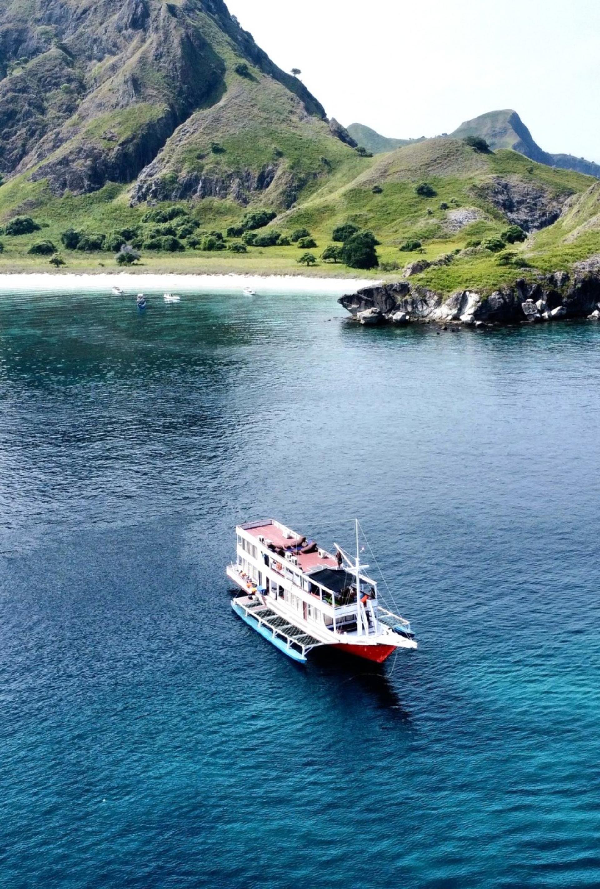 [Standard Phinisi] 3D2N Phinisi Sailing Liveaboard from Labuan Bajo - Thumbnail 16
