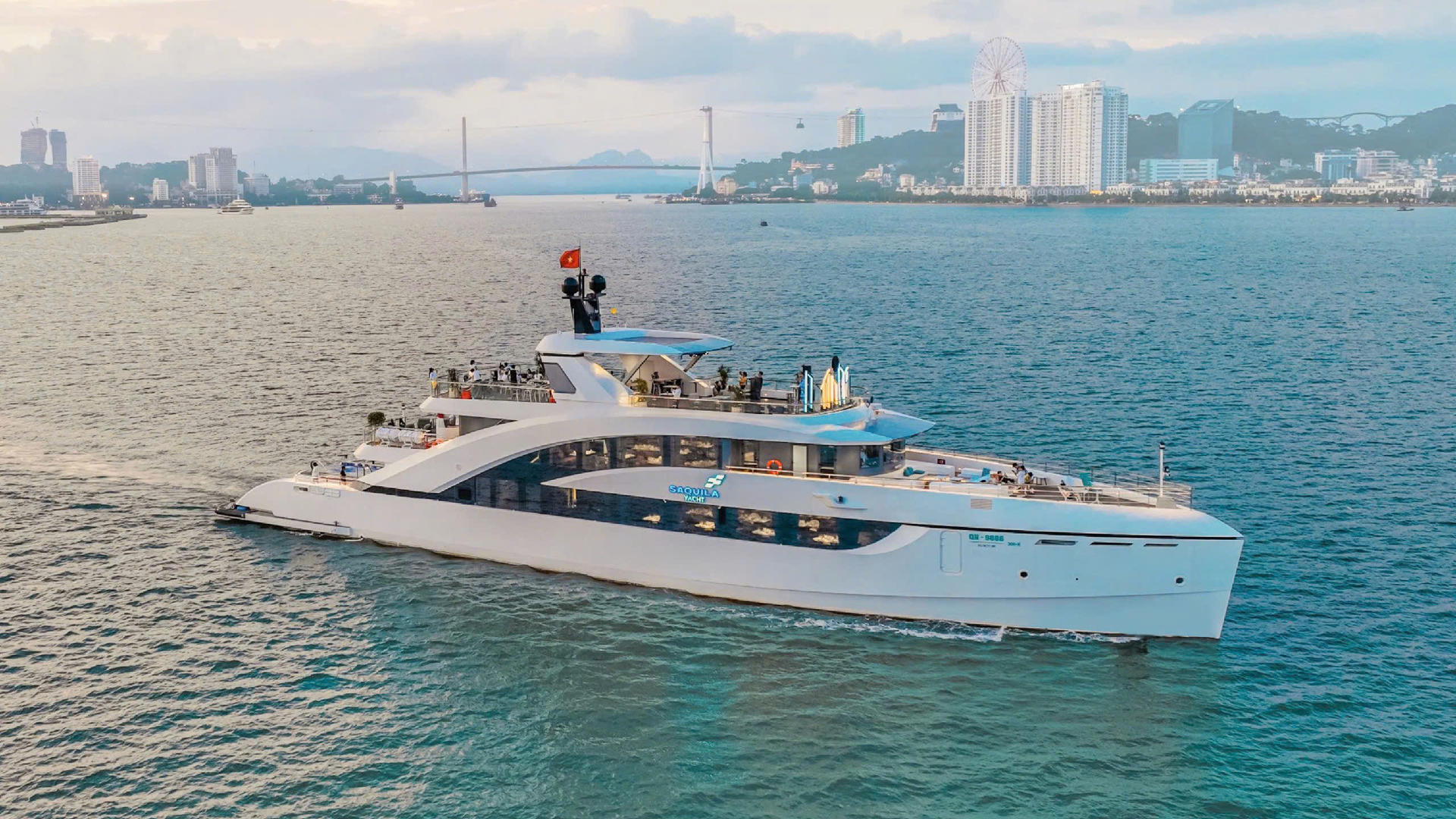 Saquila Yatch Day Cruise: Ha Long Bay, Sung Sot, Ti Top - Image 1