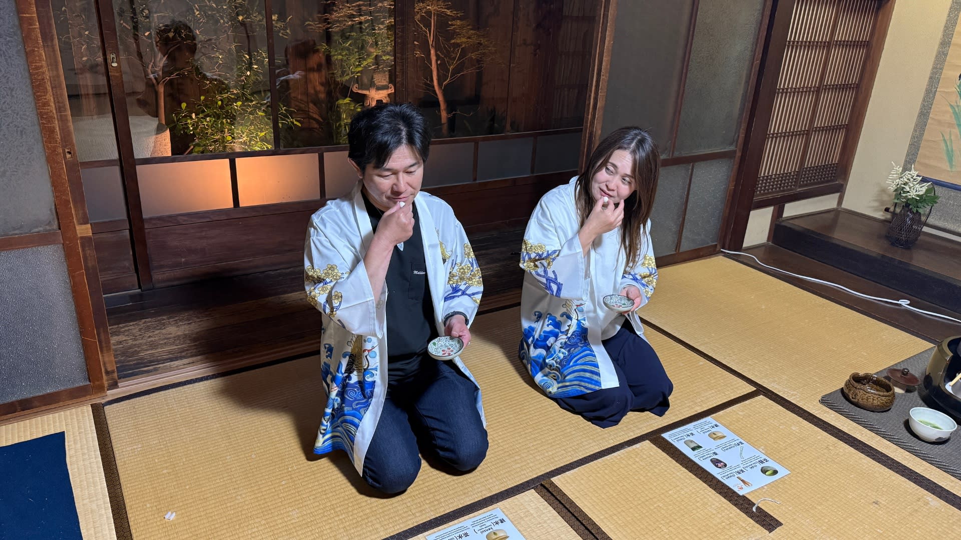 Night-only mochi pounding experience and tea ceremony experience. - Thumbnail 6