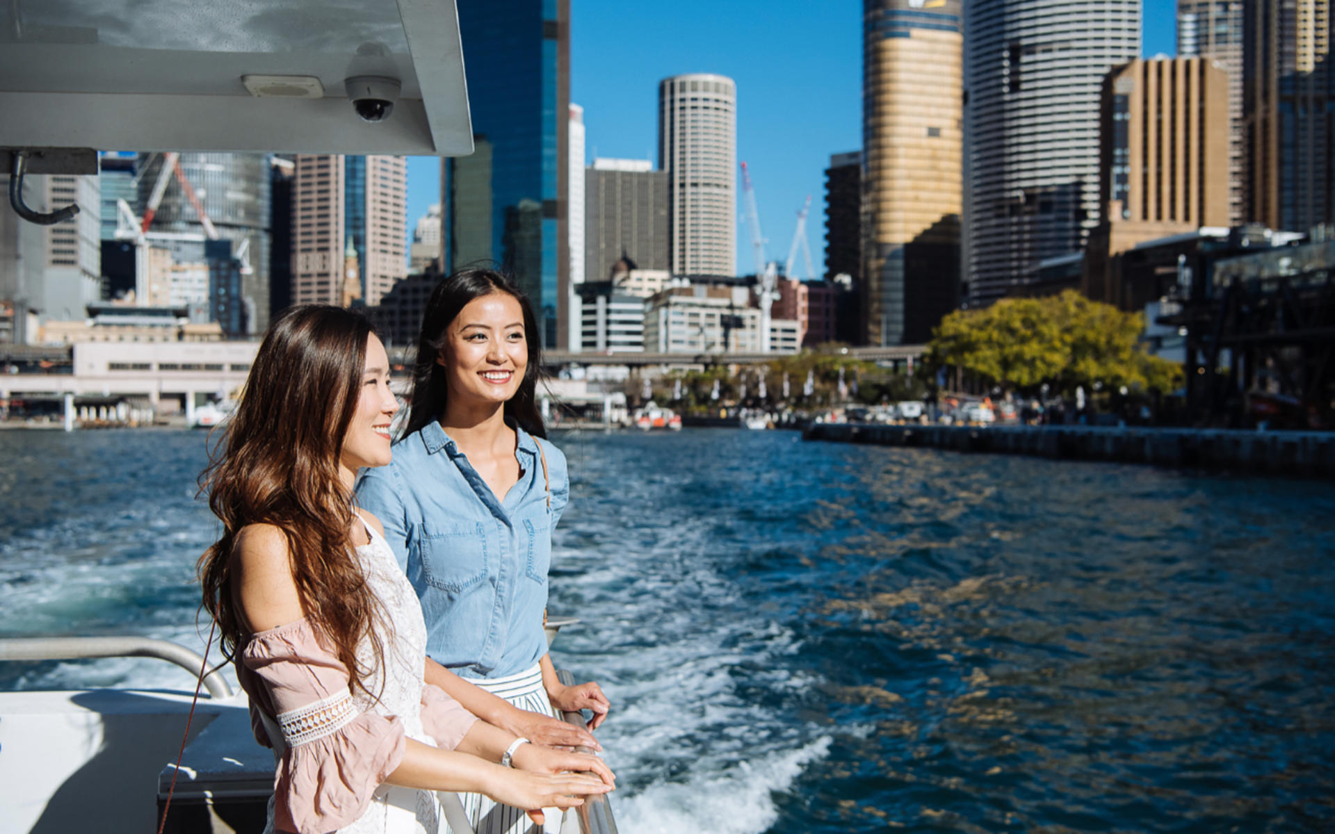 Sydney: Harbour View 3-Course Long Lunch Cruise by Captain Cook - Thumbnail 5