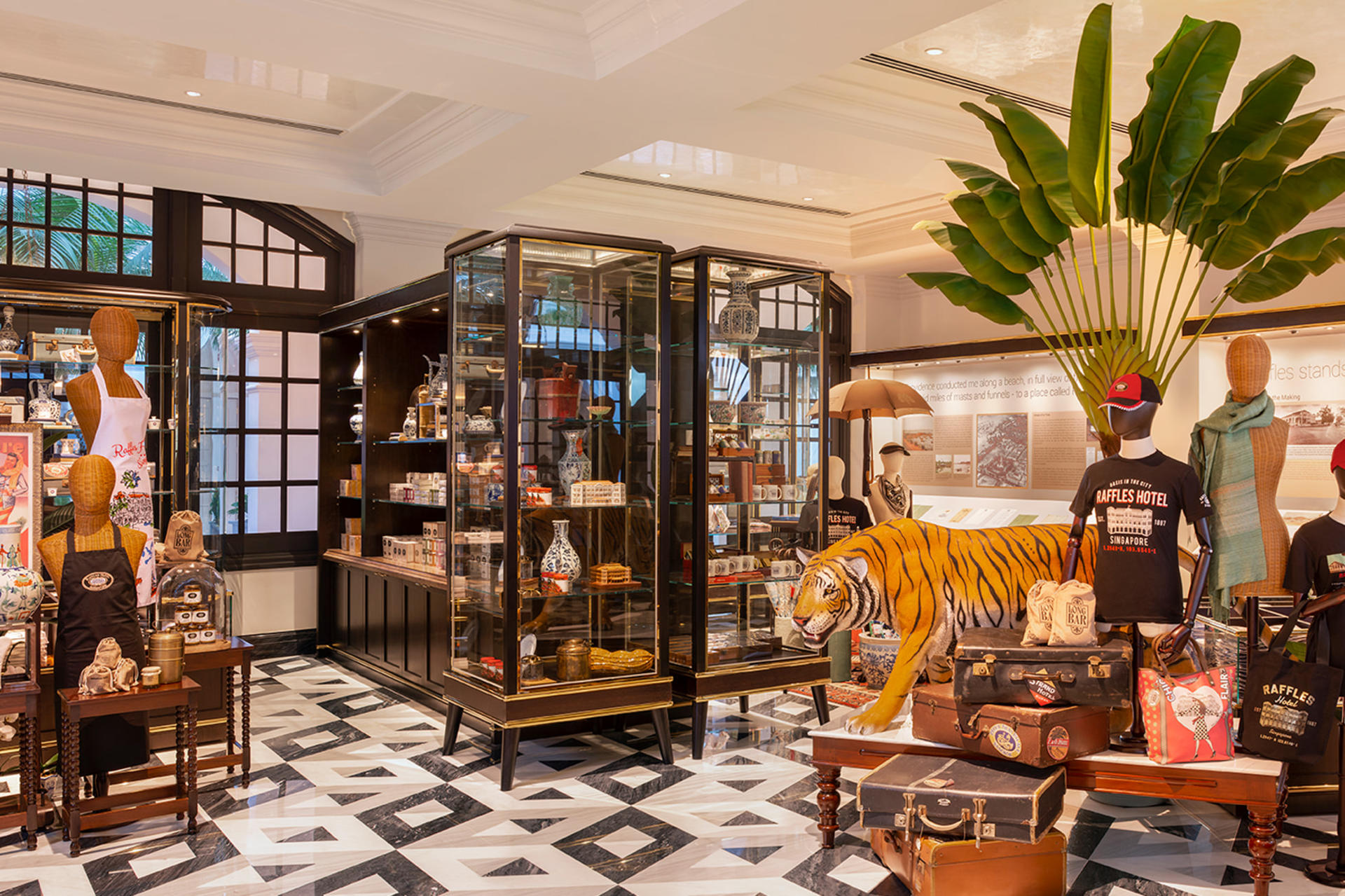 Raffles Boutique Signature Souvenirs - Image 1