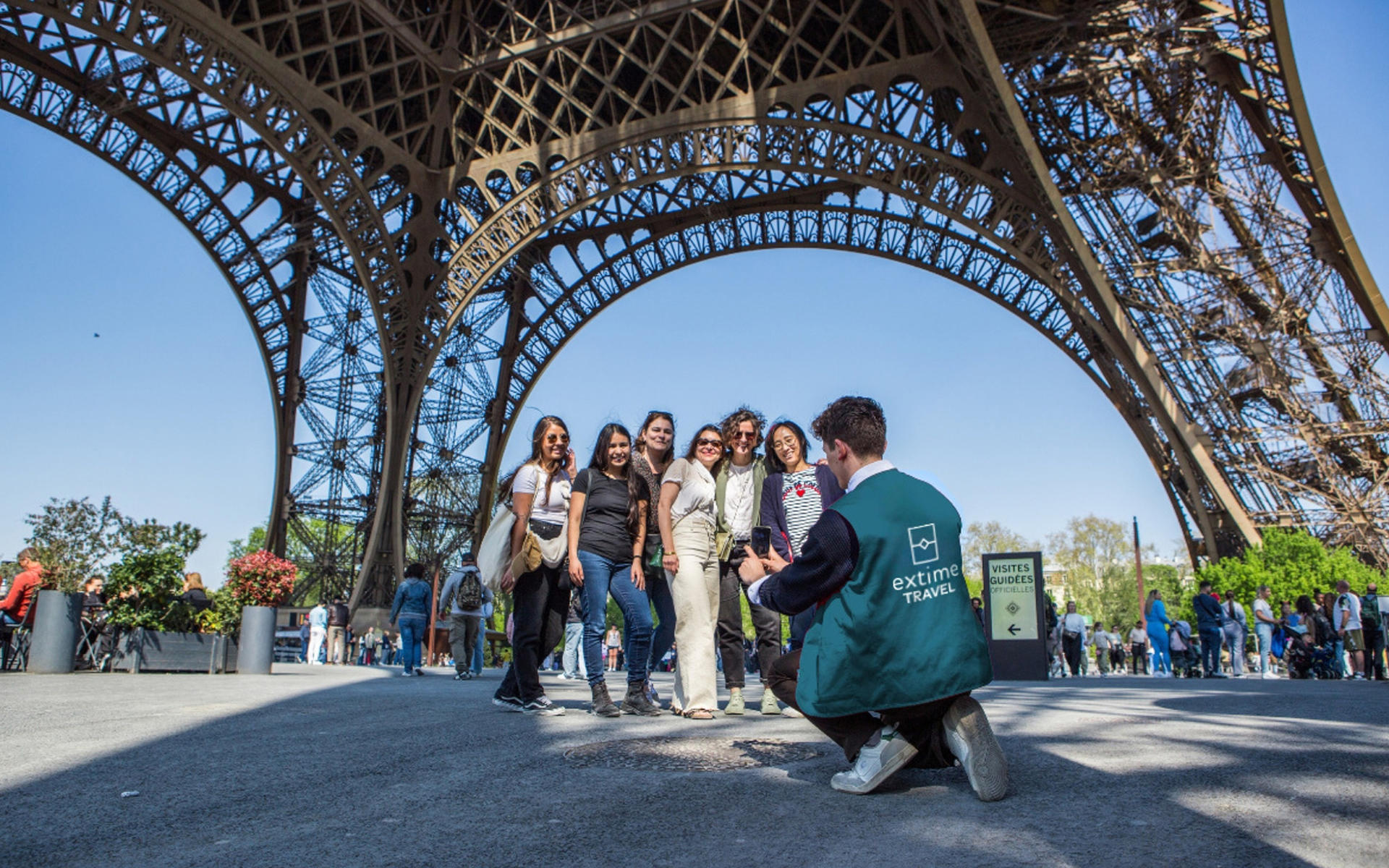 Eiffel Tower Reserved Access with Seine River Sightseeing Cruise  - Thumbnail 4