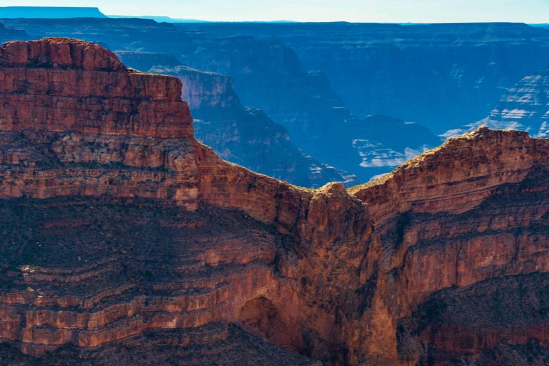 Western Journey: Helicopter & Ground Tour of Grand Canyon West - Image 1