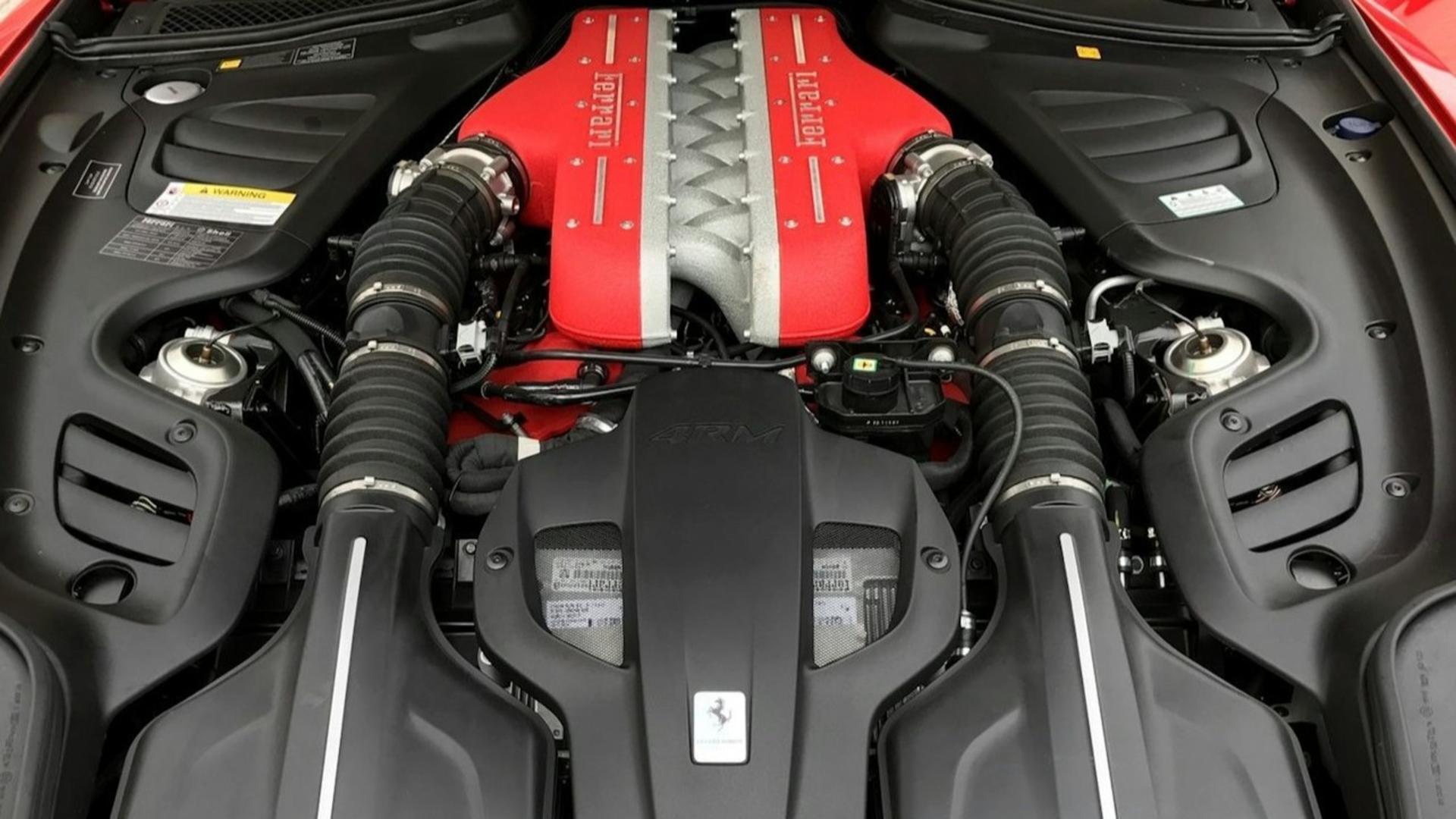 Ferrari GTC4Lusso test drive experience in Maranello - Thumbnail 4