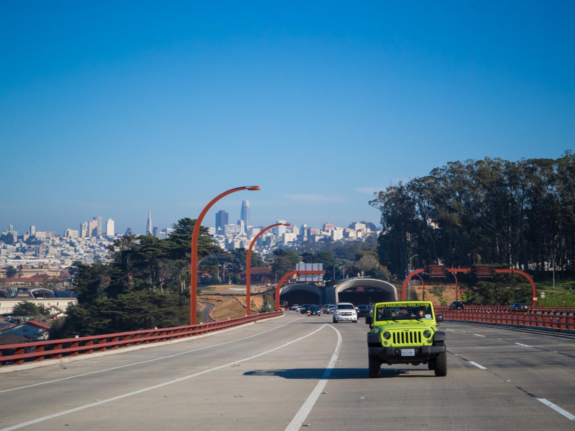 Private San Francisco City Tour in open-top Jeep (max 6 guests) - Thumbnail 9