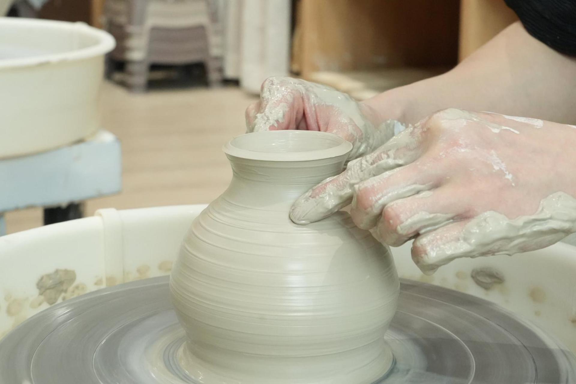 Ceramic and Pottery Workshop in Orchard Gateway - Thumbnail 3