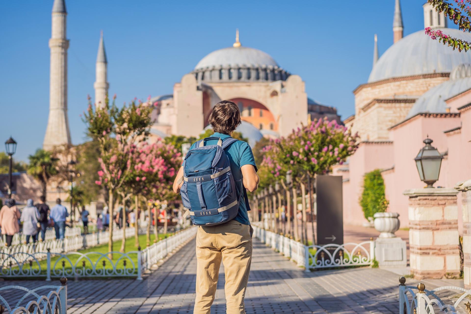 Istanbul Hagia Sophia & Basilica Cistern Half-Day Tour - Image 1