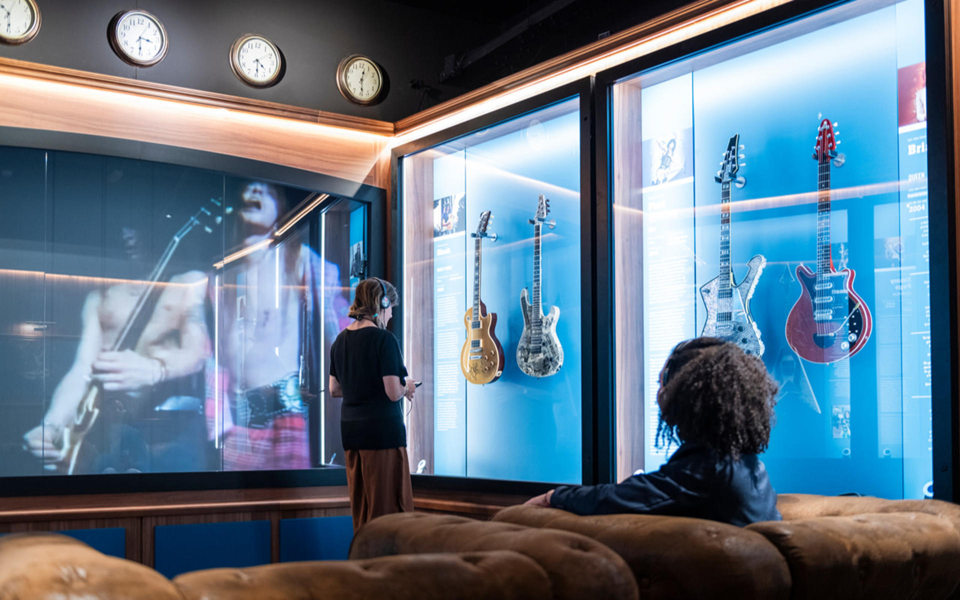 Guitar Legends Hall: Rock Museum in Barcelona - Thumbnail 7