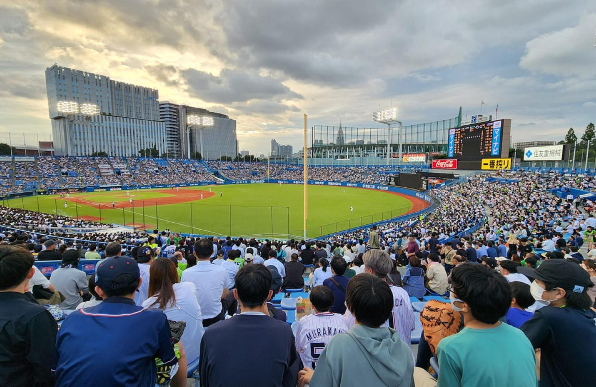 Tokyo: Soccer/Football Match with a Local Fan (with TICKET) - Thumbnail 7