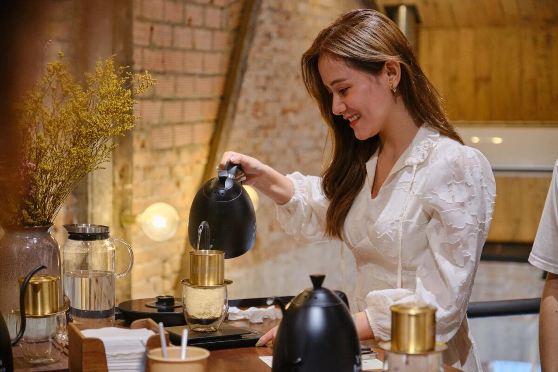 Fun & Easy Vietnamese Coffee Workshop in Ho Chi Minh City - Thumbnail 7