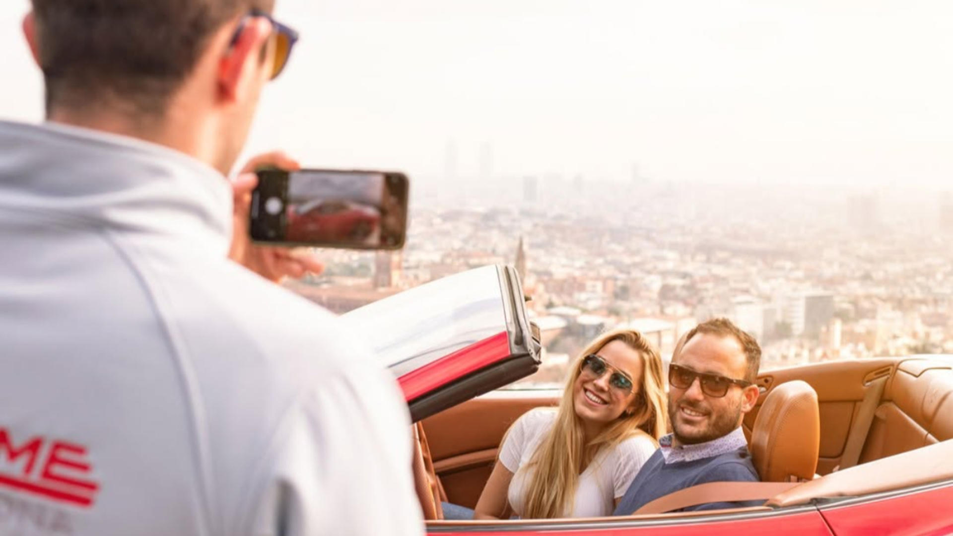 90-minute supercar drive in Barcelona to Tibidabo Mountain - Thumbnail 4