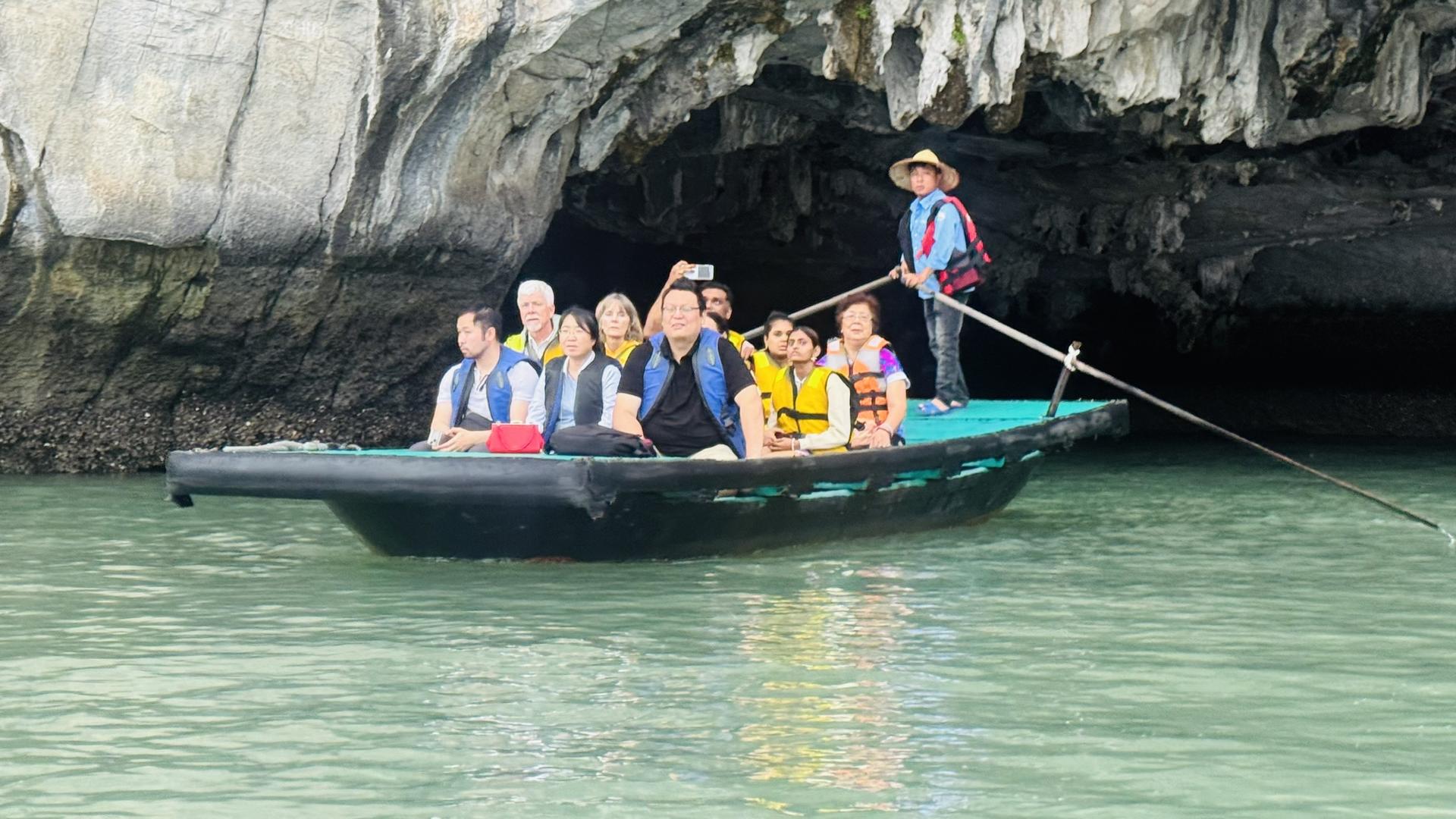 Dragon King 1 Day Cruise: Ha Long Bay Tour with Sung Sot & Ti Top - Thumbnail 52