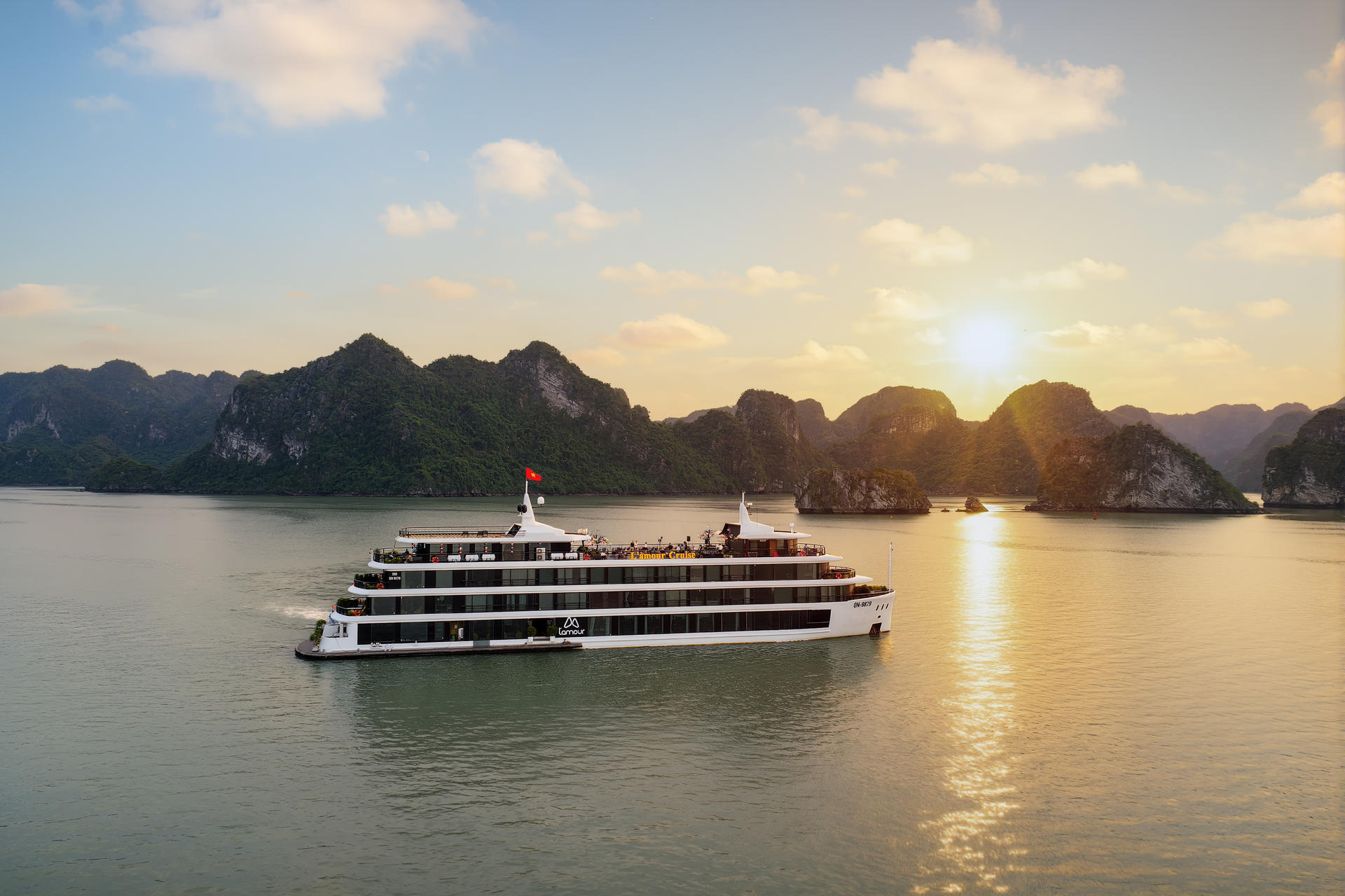 L'Amour 2D1N Cruise: Ha Long Bay with Sung Sot & Ti Top - Thumbnail 3