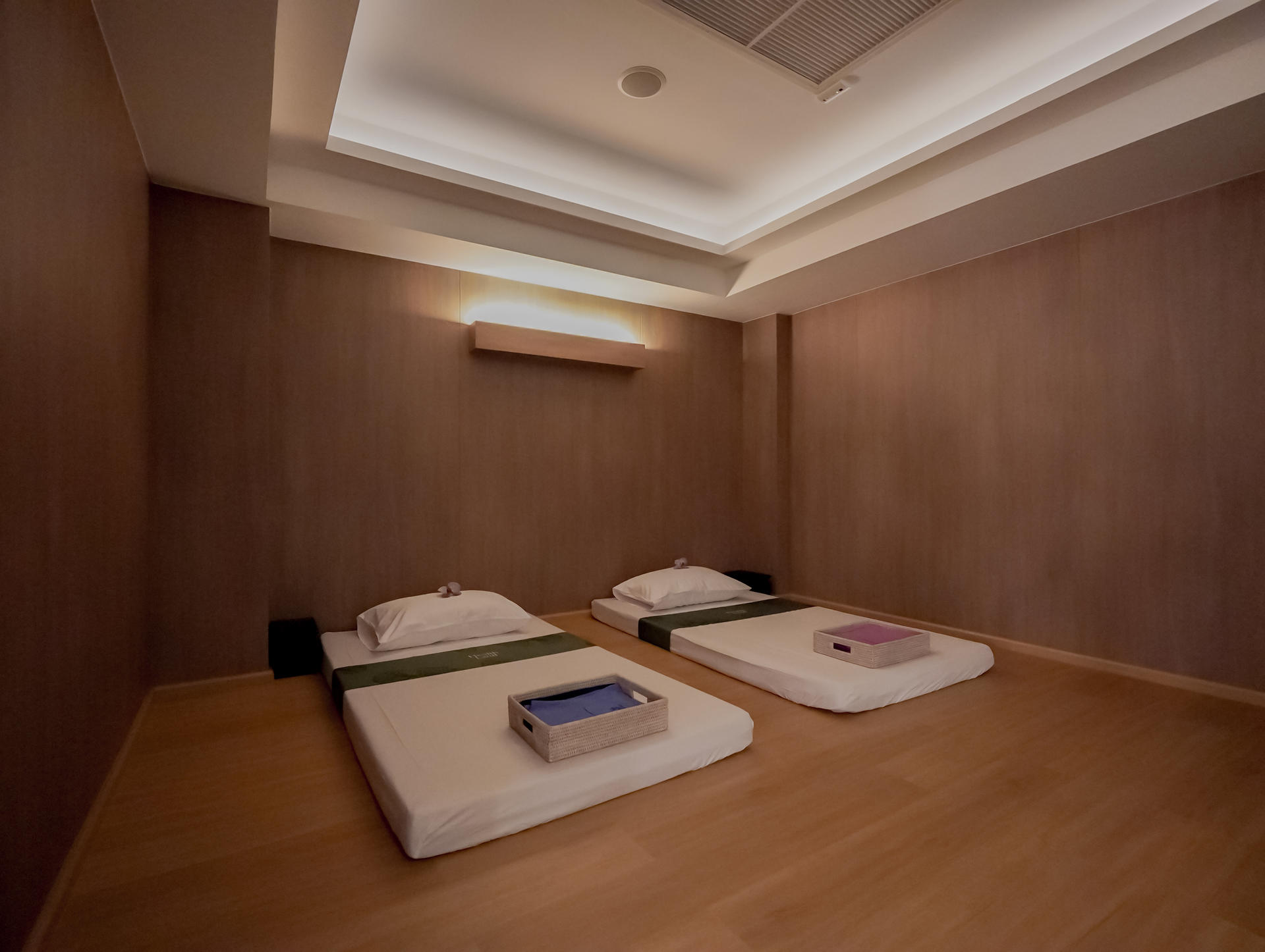 Health Land Spa at Surawong in Bangkok - Thumbnail 17