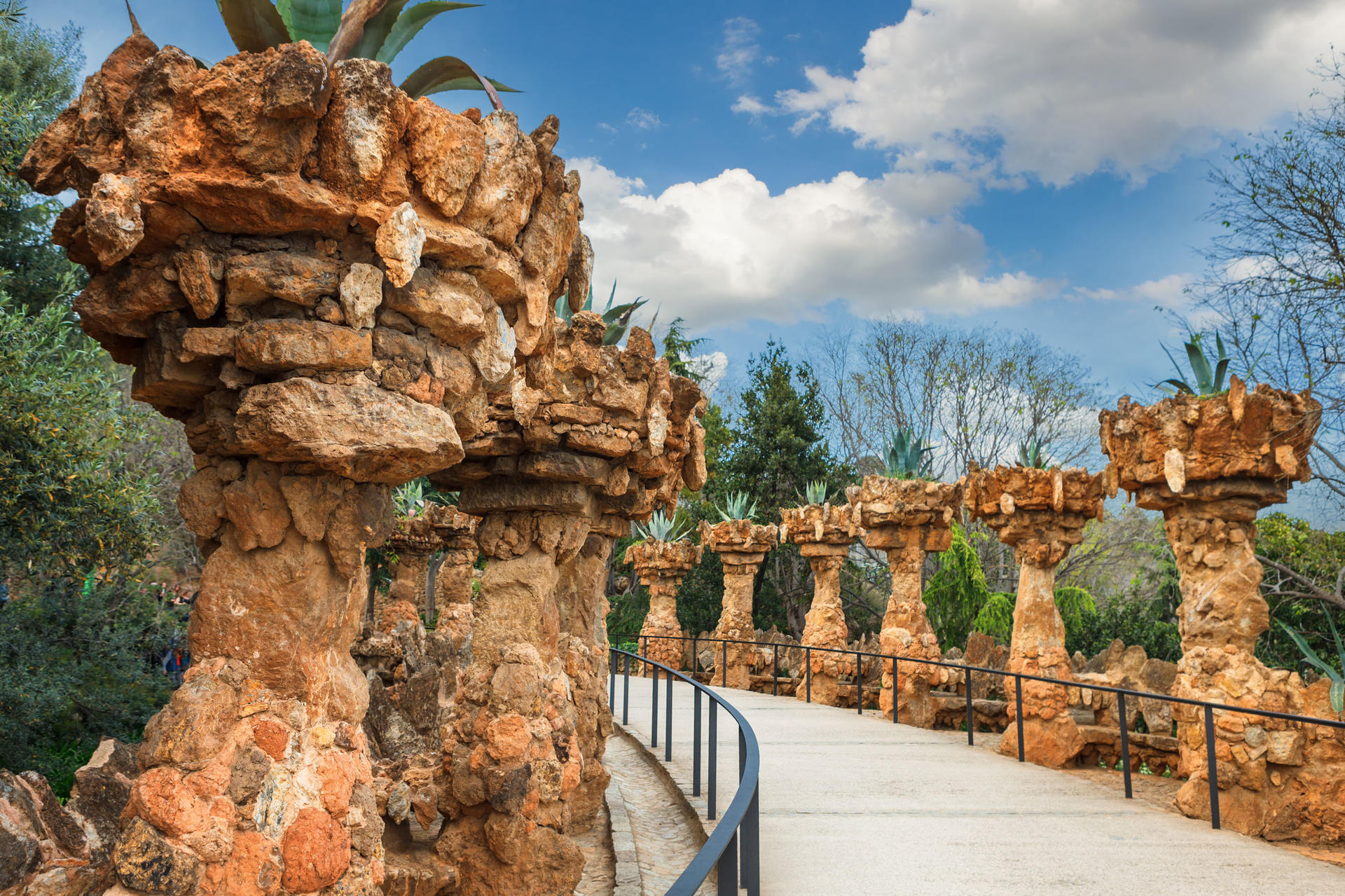 Park Guell and Gaudi House Museum Entry Ticket - Thumbnail 8