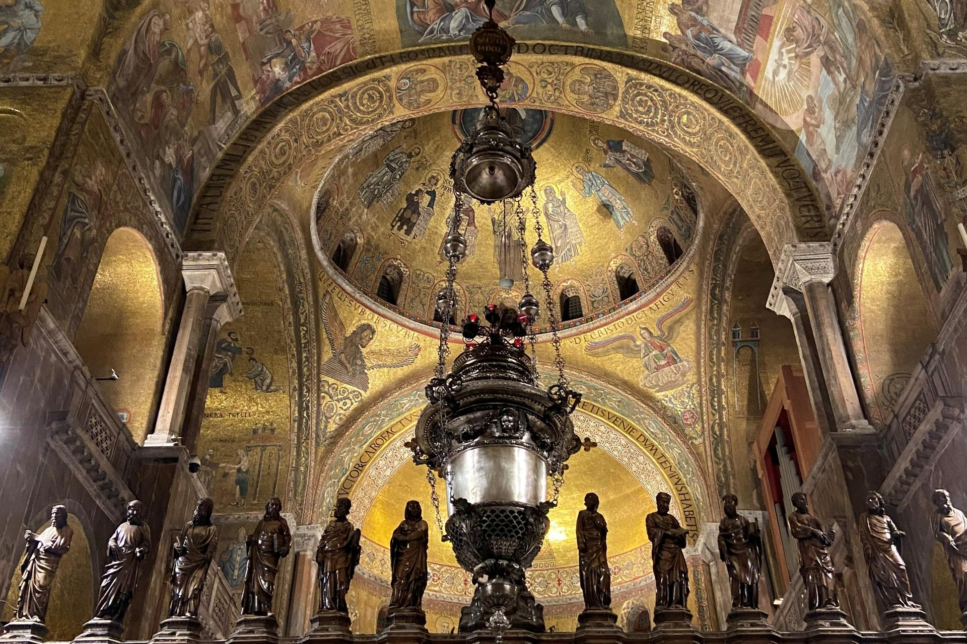 Doge's Palace and St. Mark's Basilica Tour in Venice - Thumbnail 5