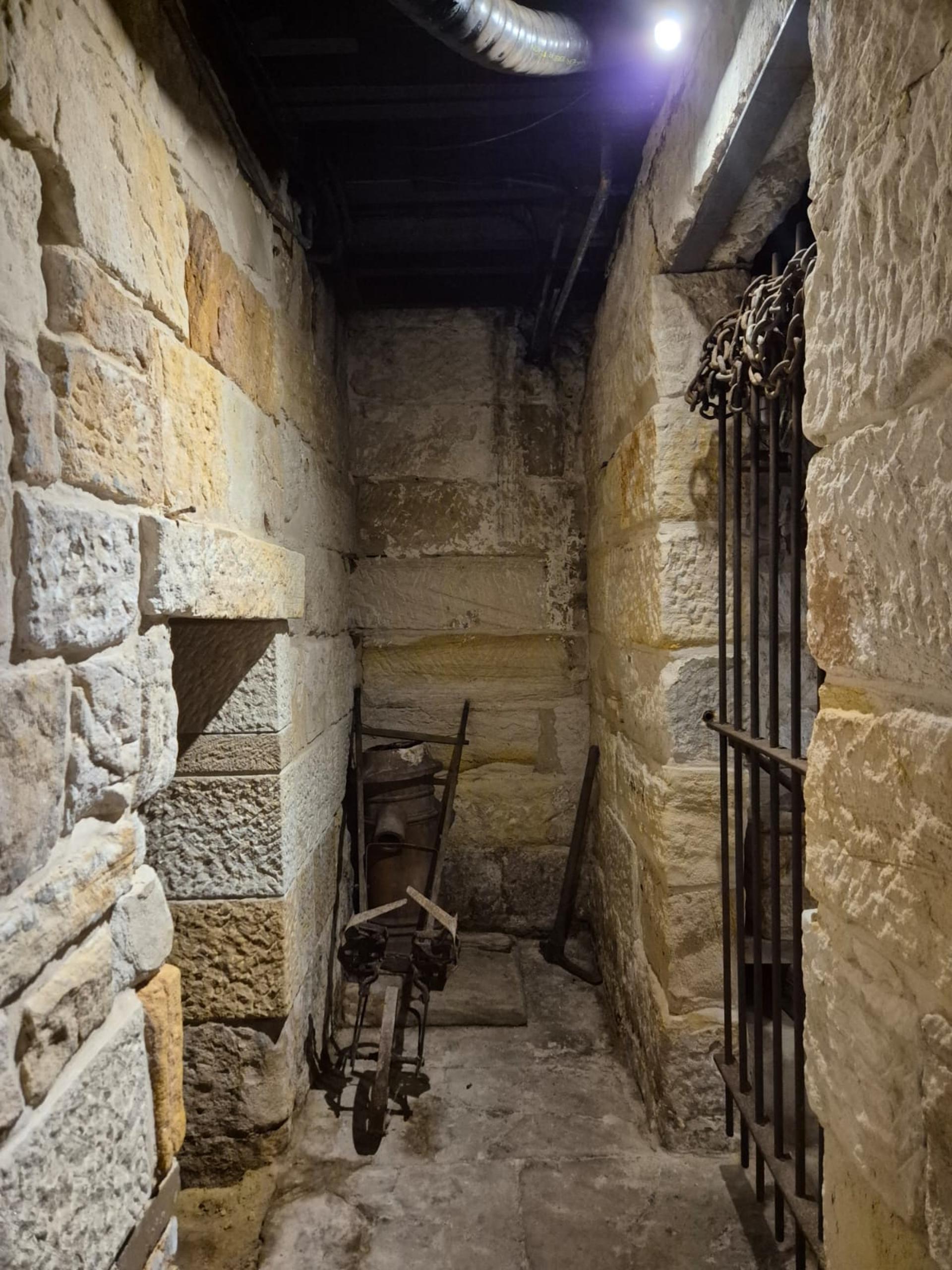 Haunted Sydney Pub Tour & Cellar visit  - Thumbnail 9