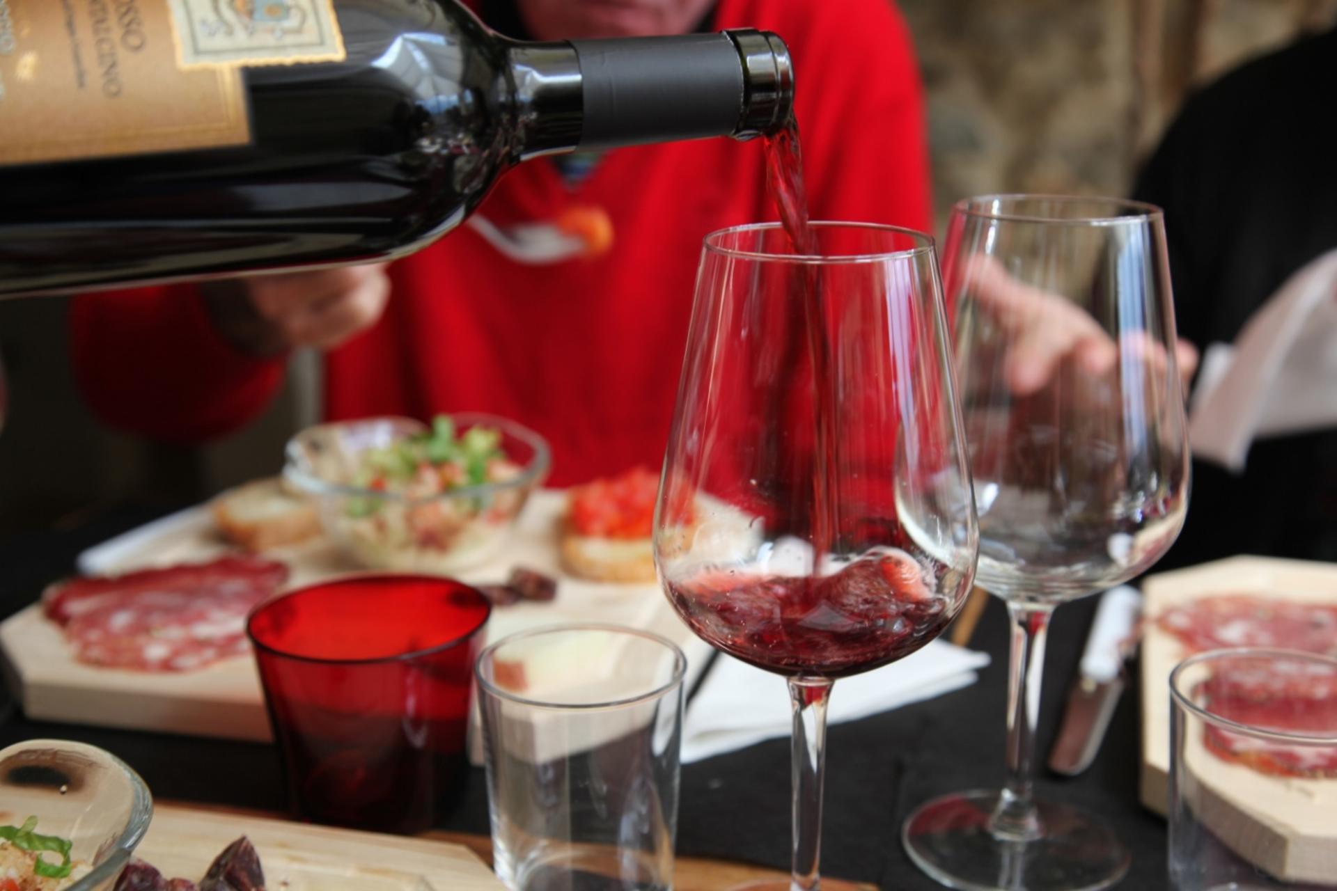 12-Hour Tuscany with 3-Course Lunch and Wine Tasting Tour - Thumbnail 4