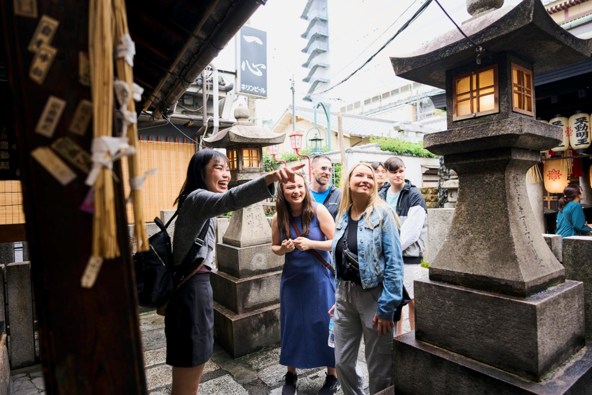 Osaka Walking Tour with Dotonbori River Cruise - Thumbnail 9