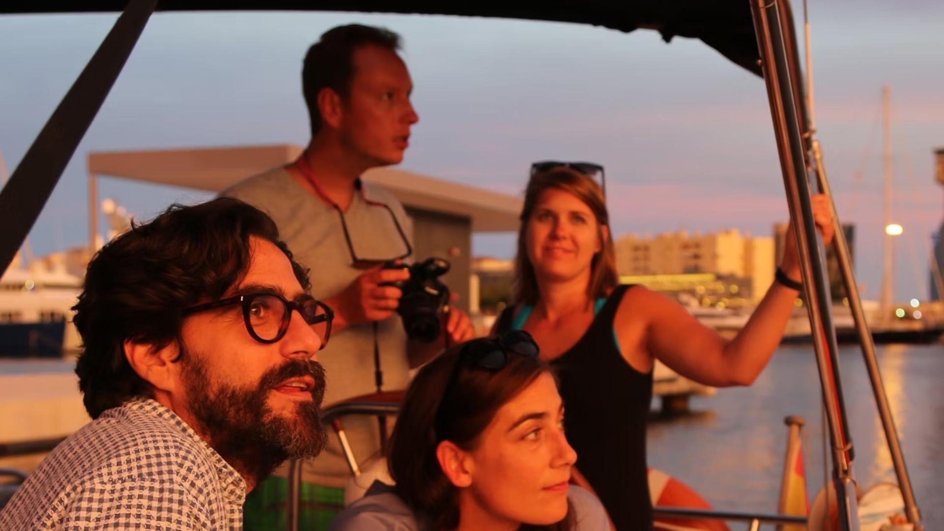 Sunset Sailing Experience with Drinks and Snacks in Barcelona - Thumbnail 6