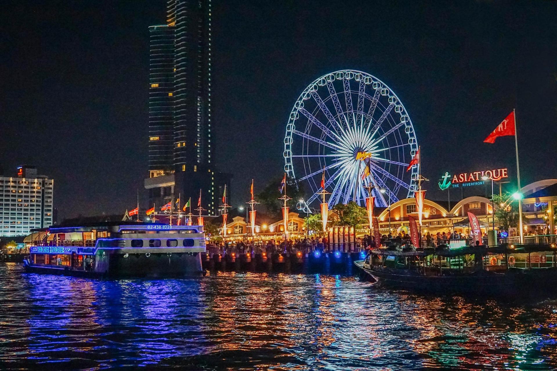 Sawasdee Chaophraya Cruise in Bangkok - Thumbnail 21