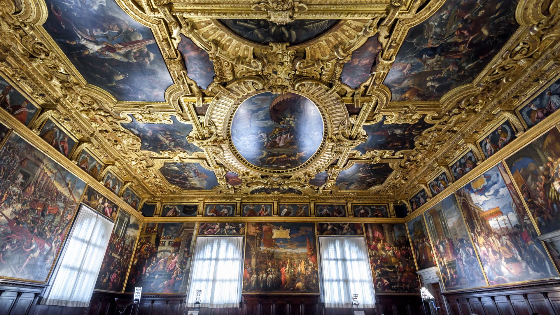 Doge's Palace tour in Venice - Thumbnail 3