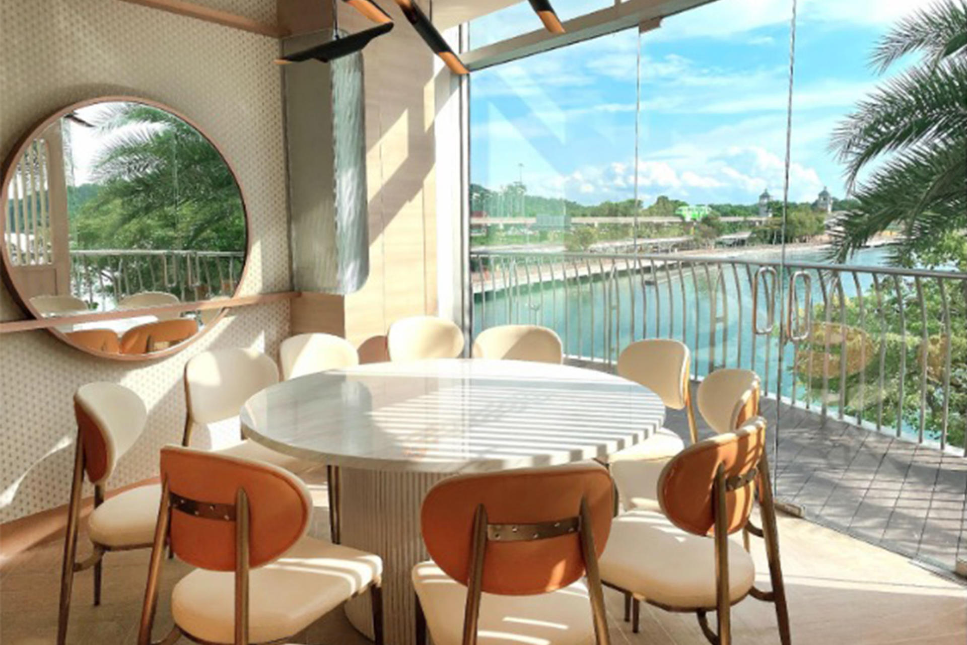 White Restaurant Singapore (The Original Sembawang White Beehoon) at Vivo City/ Suntec City - Thumbnail 4