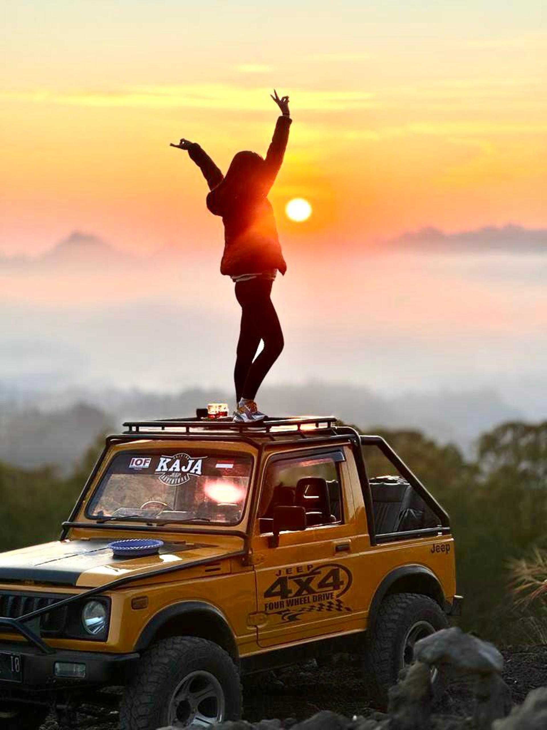 Mount Batur Jeep Sunrise & Kintamani Starbucks with Photographer - Thumbnail 5