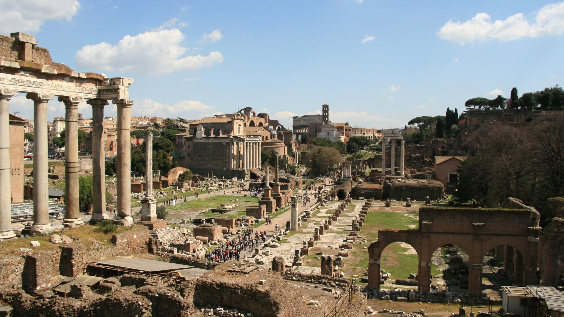Colosseum ticket with AI guide app and 3D map in Rome - Thumbnail 6