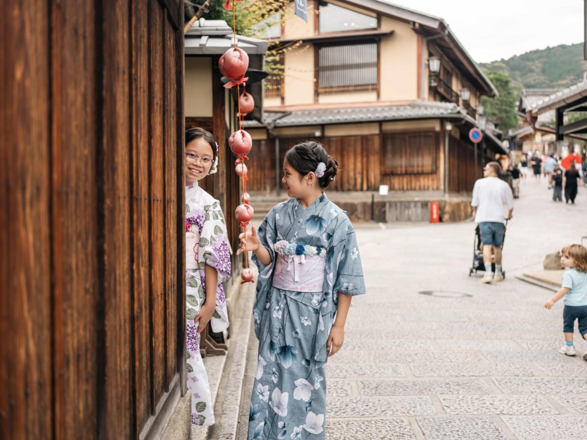[Capture the moment Japan] Gion & Nishiki Market Walking Tour - Thumbnail 14