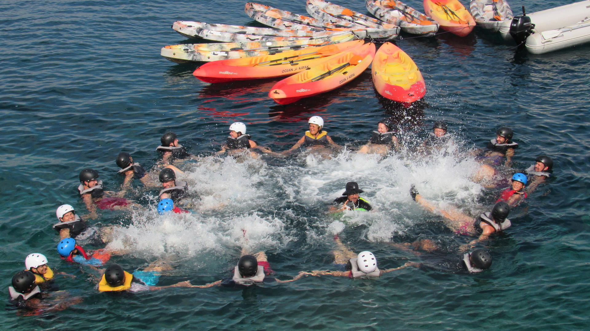 The Challenge Mallorca: Kayak, Sea Cave, Snorkel & Cliff Jump - Thumbnail 9