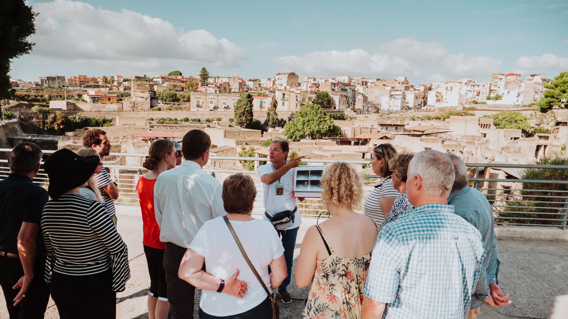 Herculaneum tour with an archaeologist guide  - Thumbnail 4
