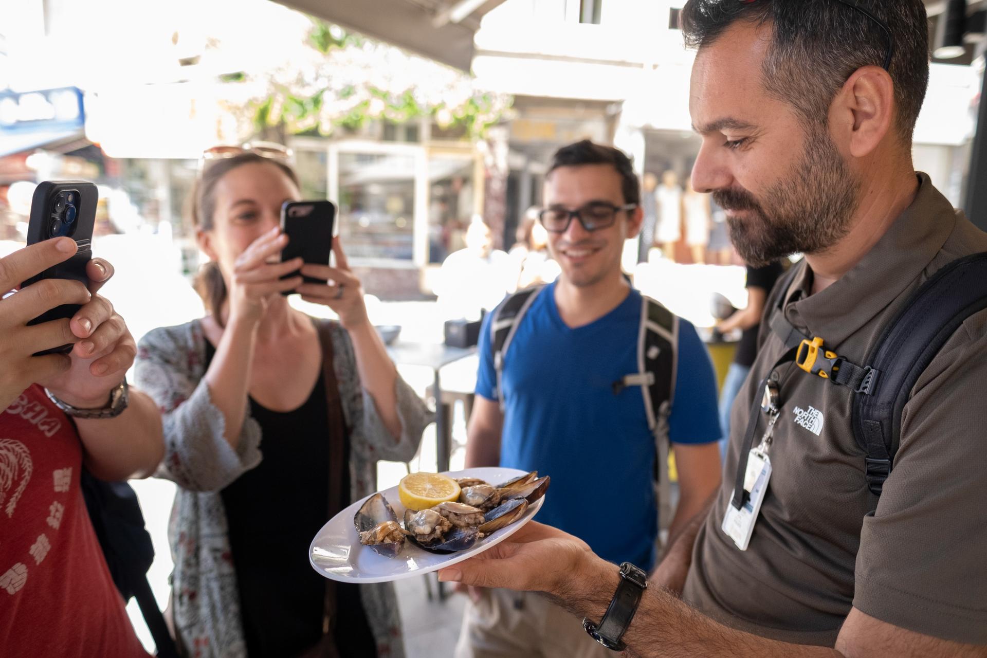 Istanbul: Guided Food Tour with 20+ Tastings on 2 Continents - Thumbnail 10