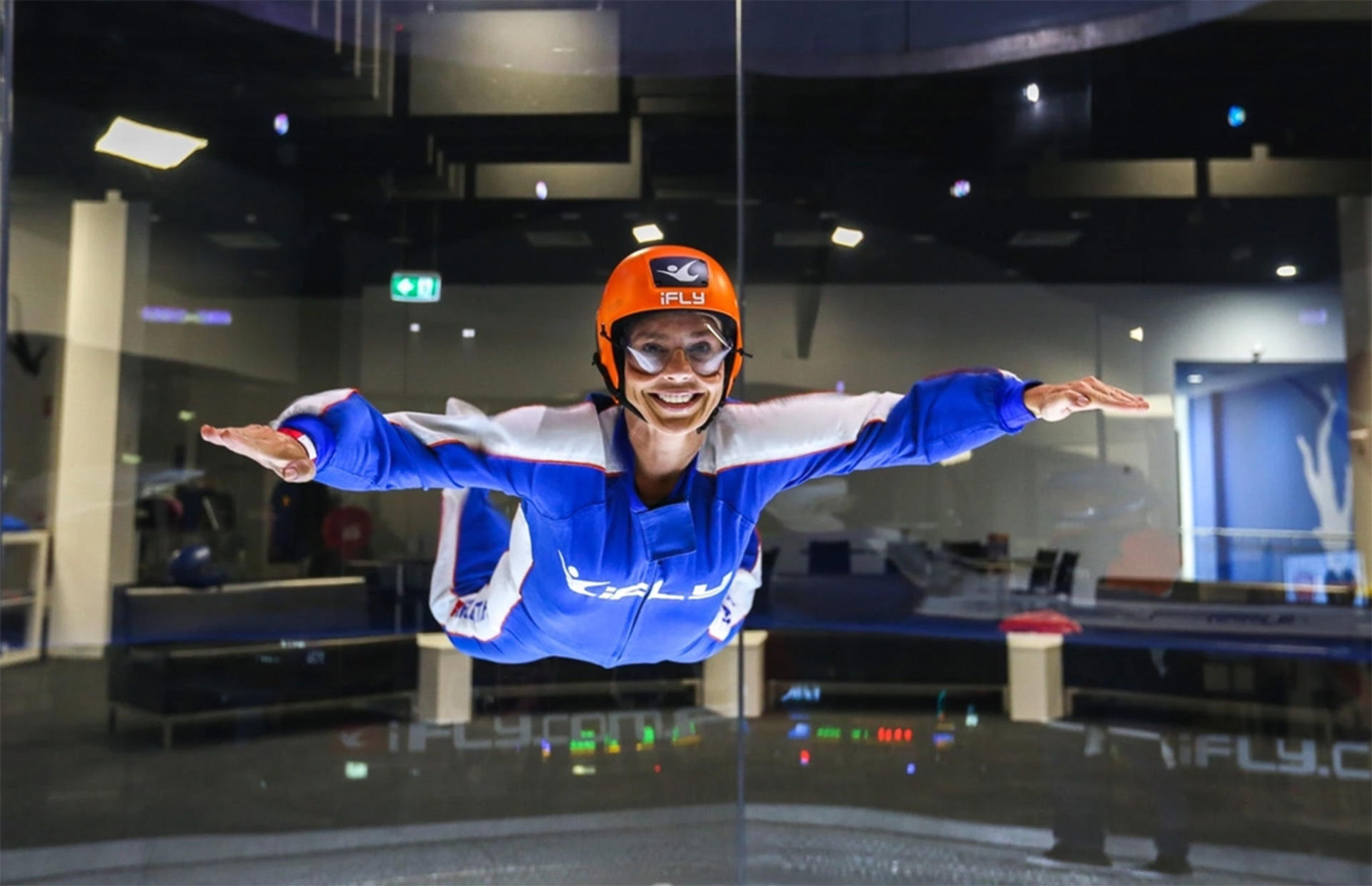 Gold Coast Hot Air Balloon and Indoor Skydiving Experience - Thumbnail 6