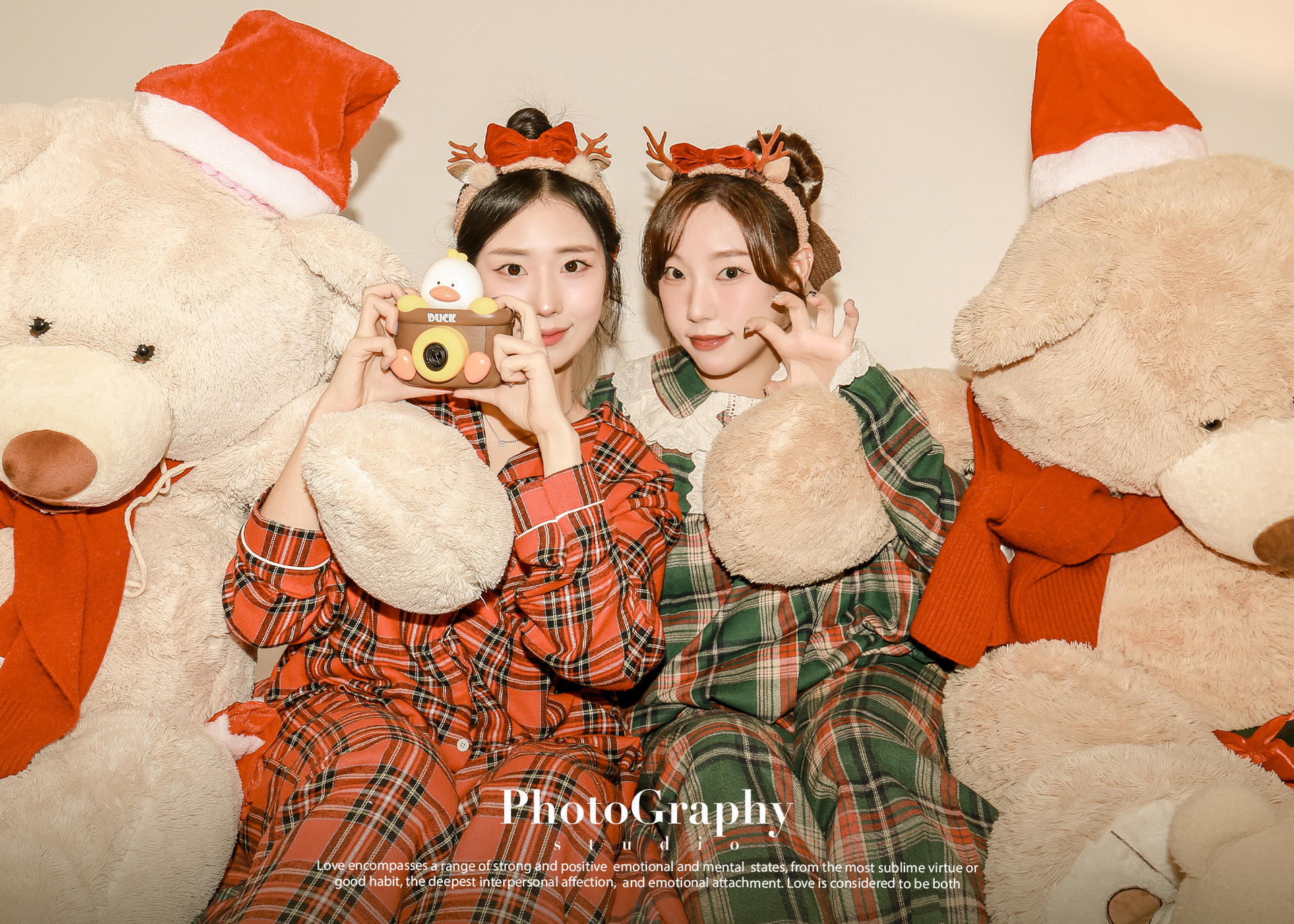 Hongdae Cinema Concept Selfstudio Experience in Seoul : Free Costume - Thumbnail 31