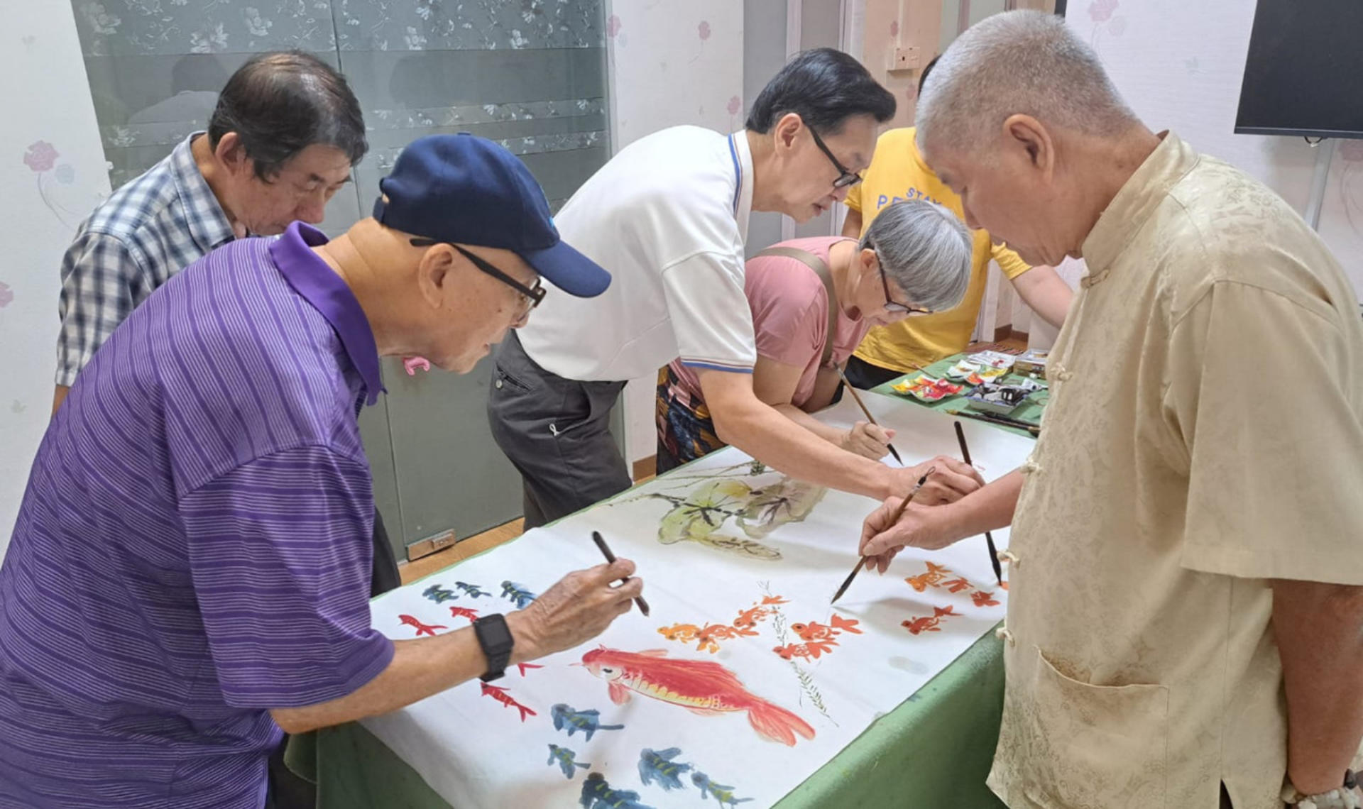 Flowers & Birds Painting: An Introduction to Chinese Brush Art - Image 1
