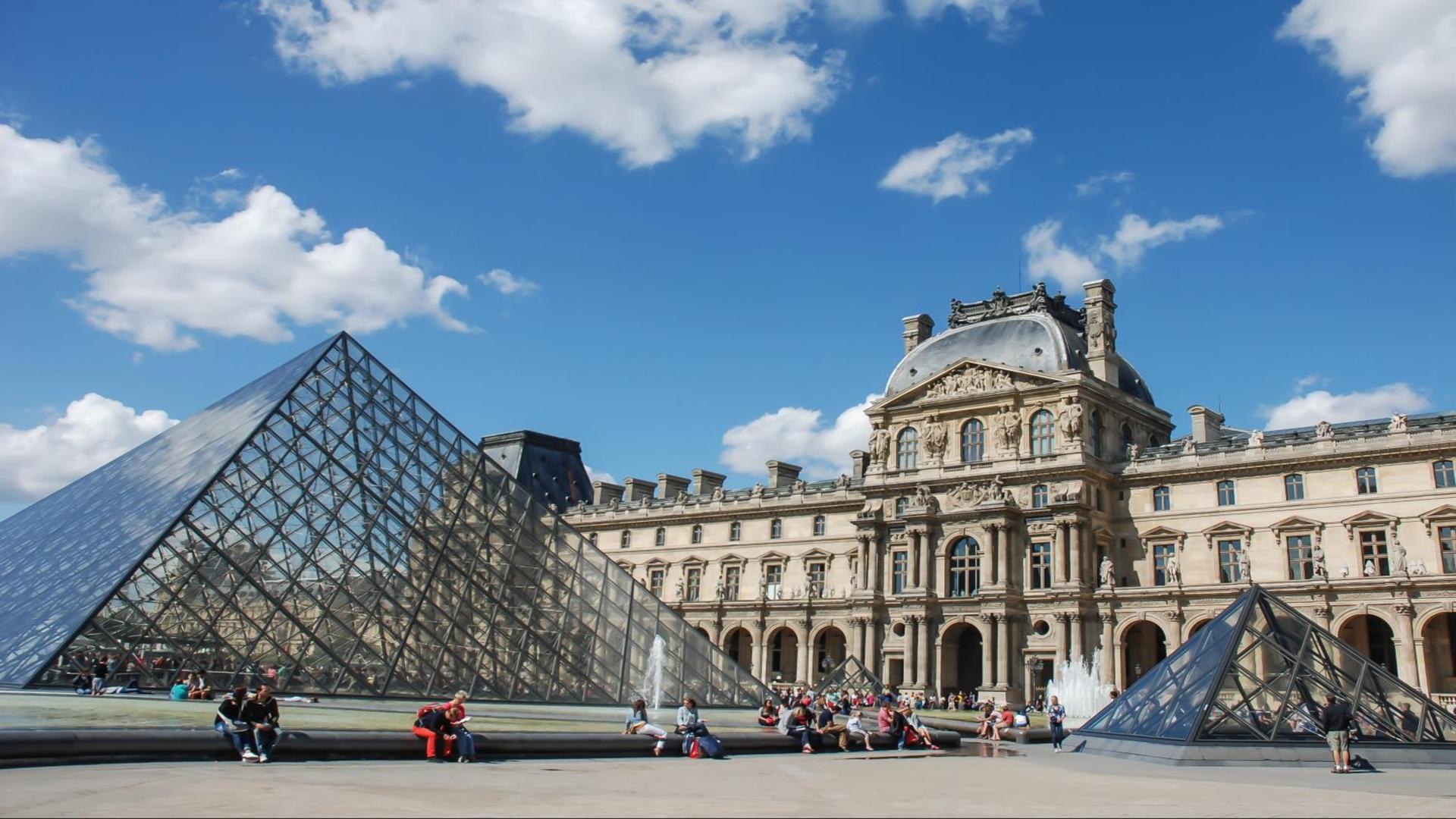 Louvre museum private tour in Paris  - Thumbnail 5