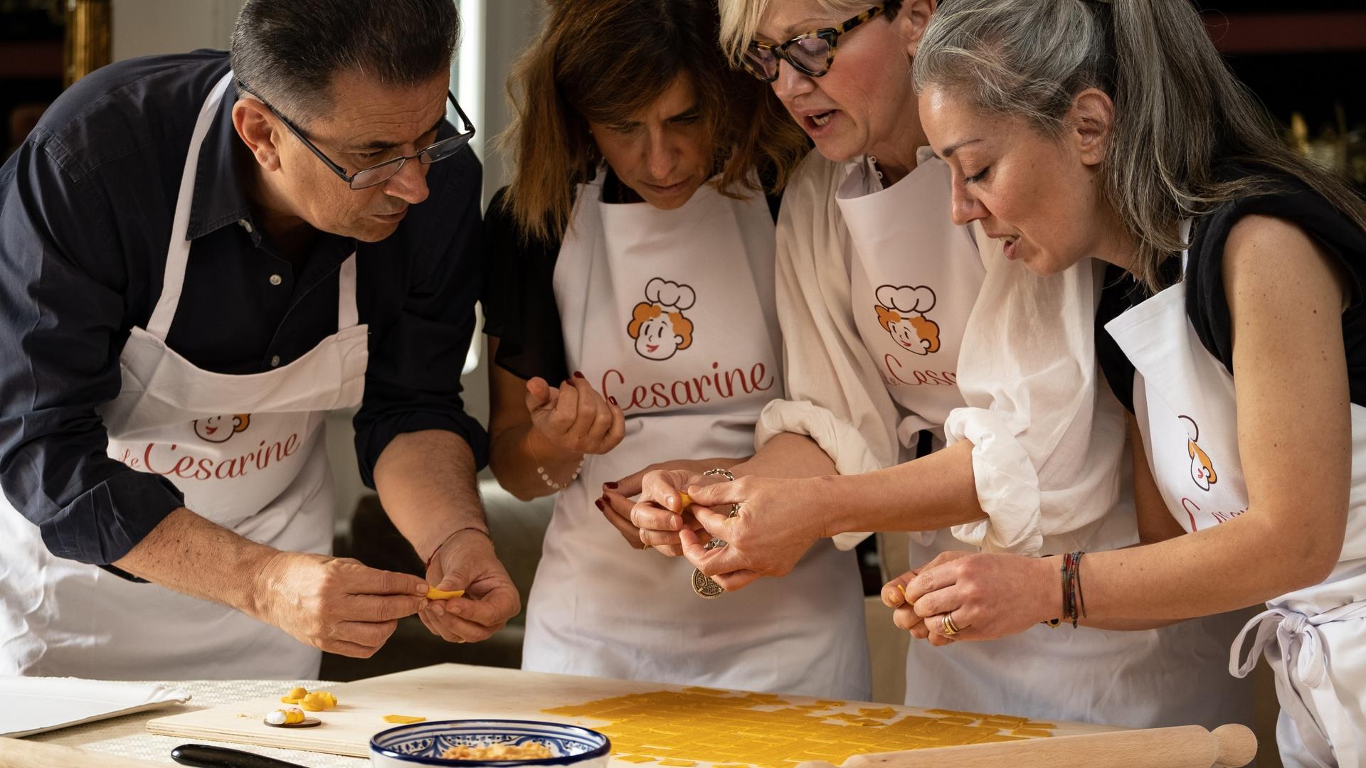 Pasta and tiramisu cooking class in Venice - Thumbnail 2