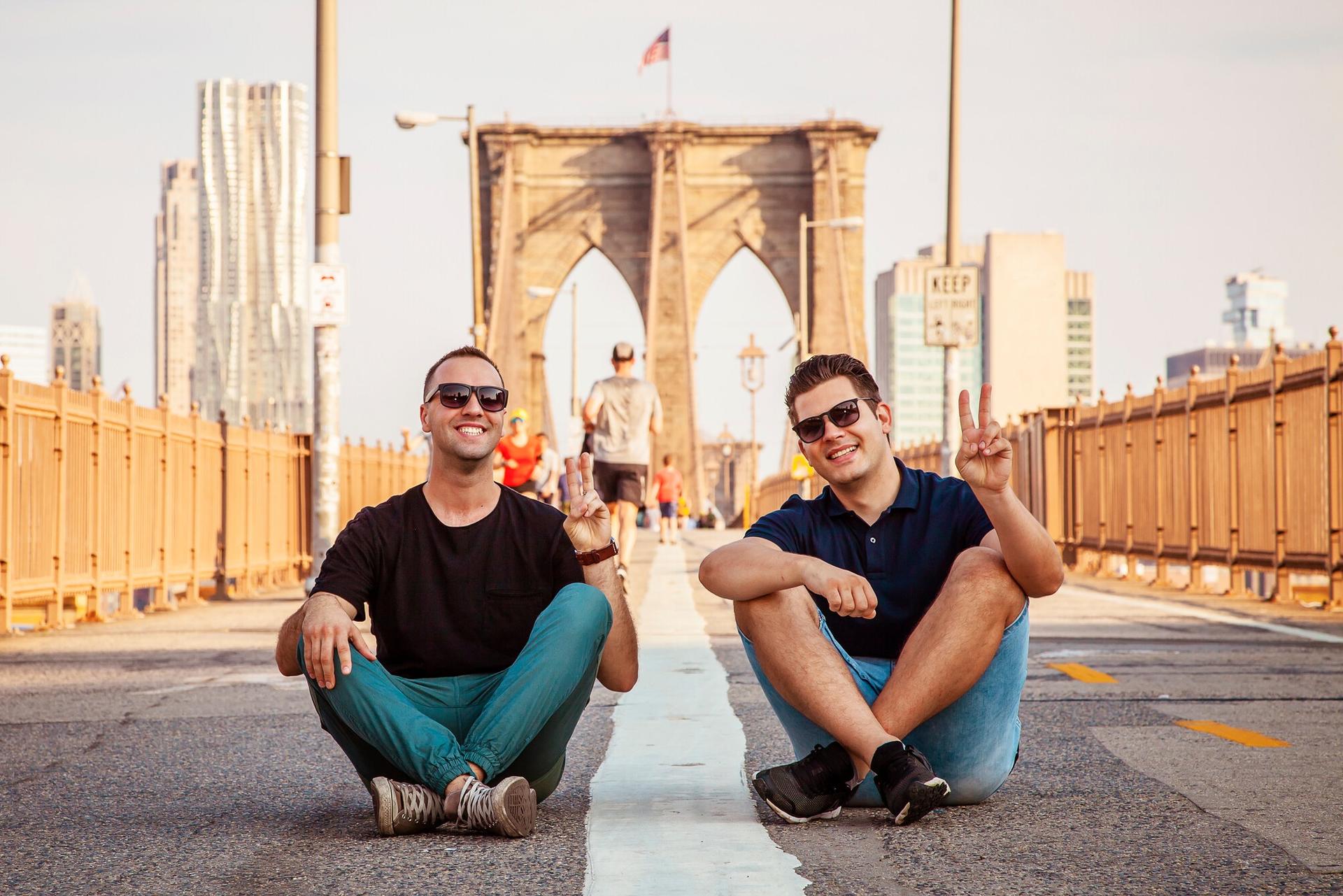 Brooklyn Bridge and DUMBO Walking Tour in New York - Thumbnail 2