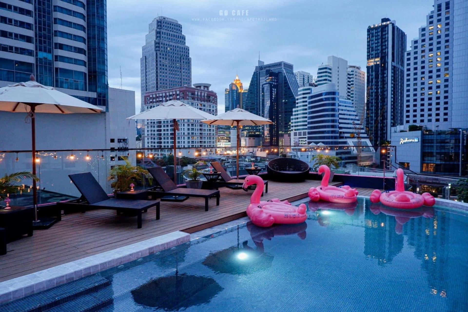 Flashback Rooftop Bar Skyline Dining & Craft Cocktails - Thumbnail 12