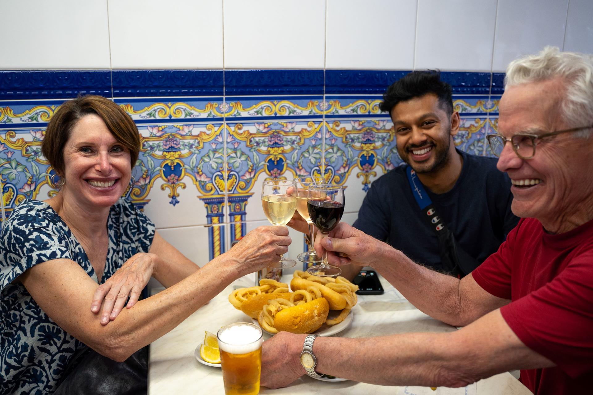 Evening Tapas Adventure Tour in Madrid - Thumbnail 5